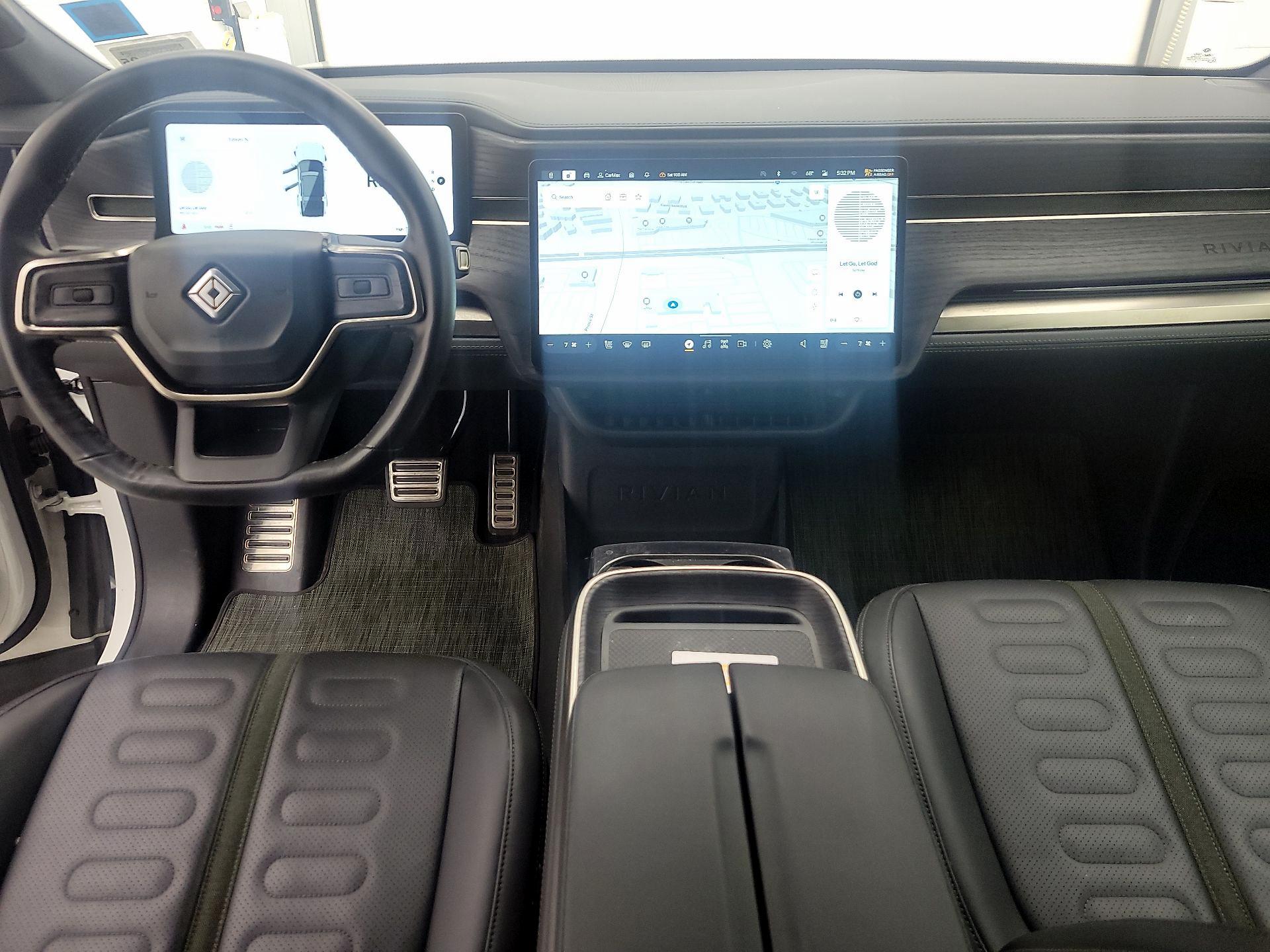 Thumbnail: 2023 Rivian R1S - 9