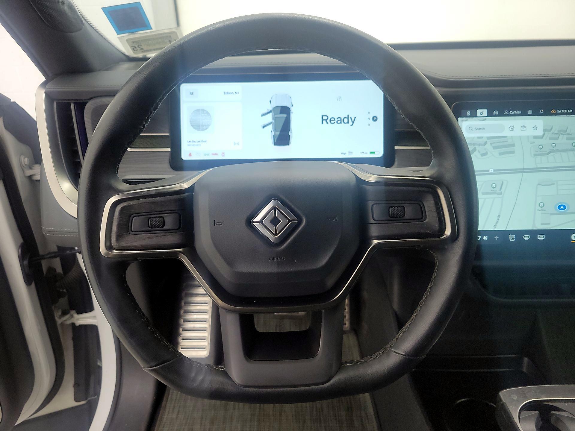 Thumbnail: 2023 Rivian R1S - 10