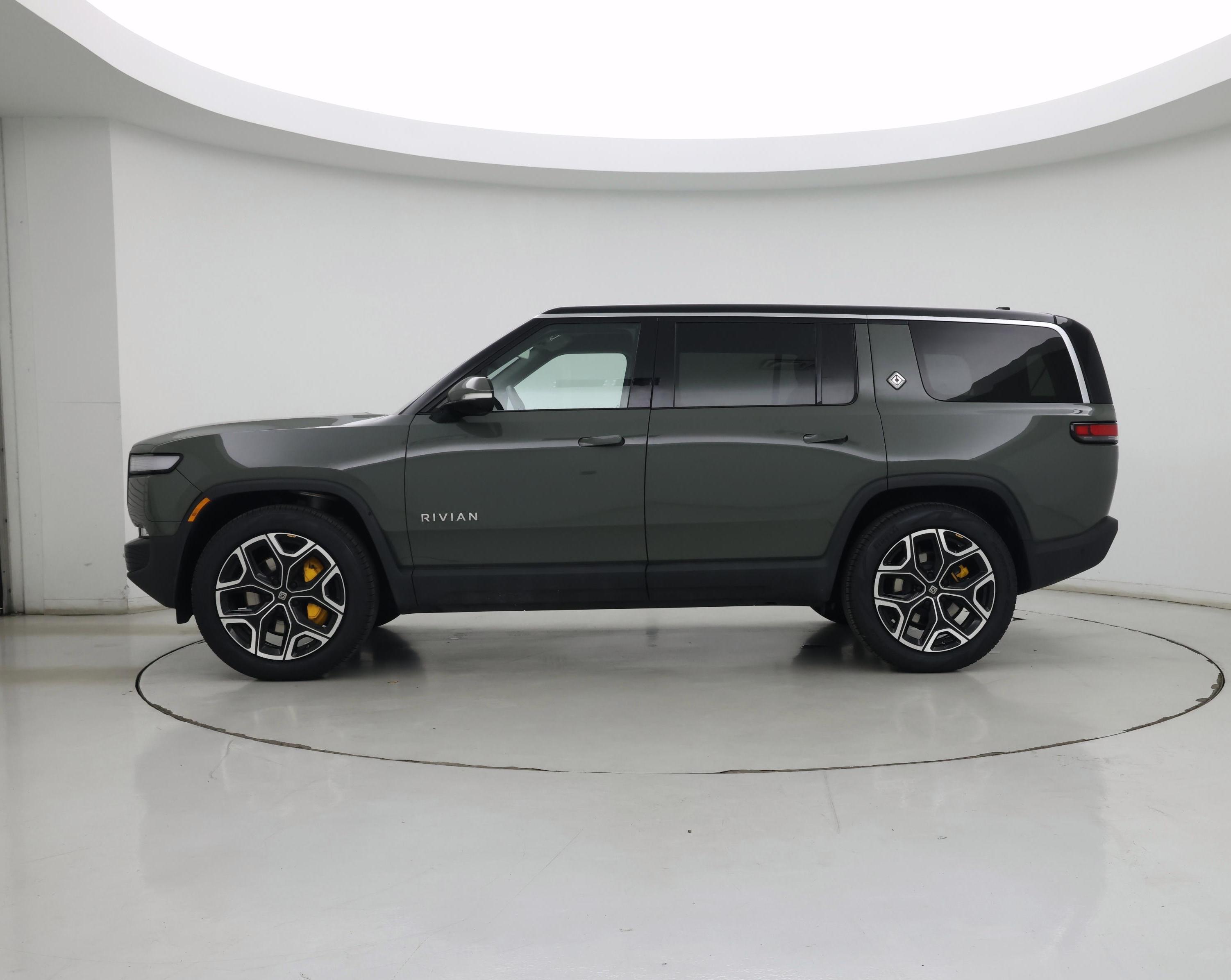 Thumbnail: 2023 Rivian R1S - 3
