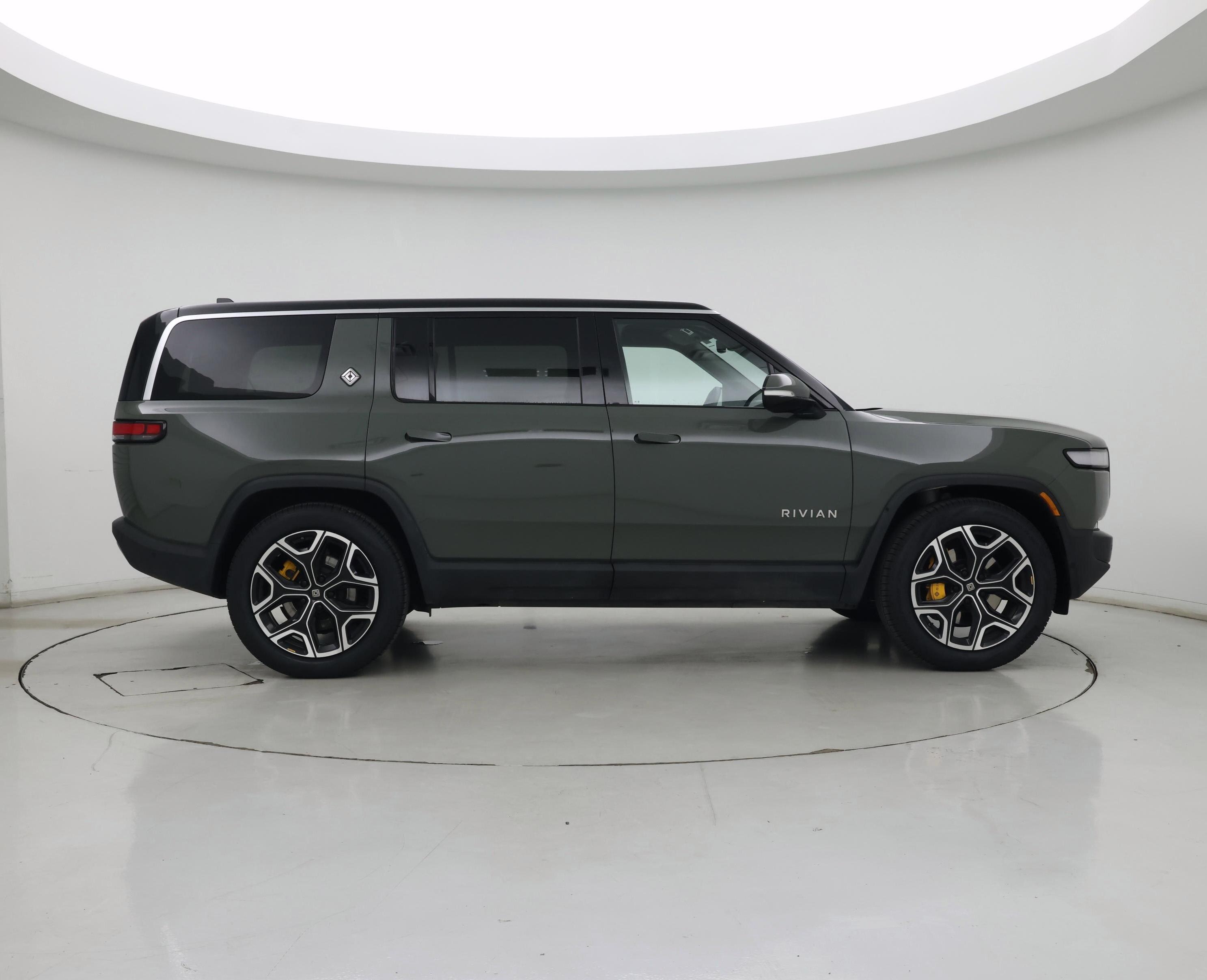 Thumbnail: 2023 Rivian R1S - 7