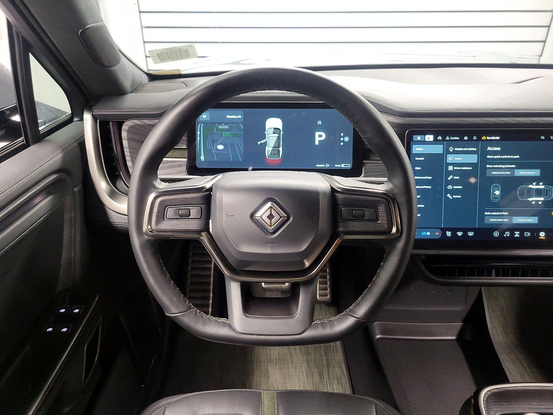 Thumbnail: 2023 Rivian R1S - 10