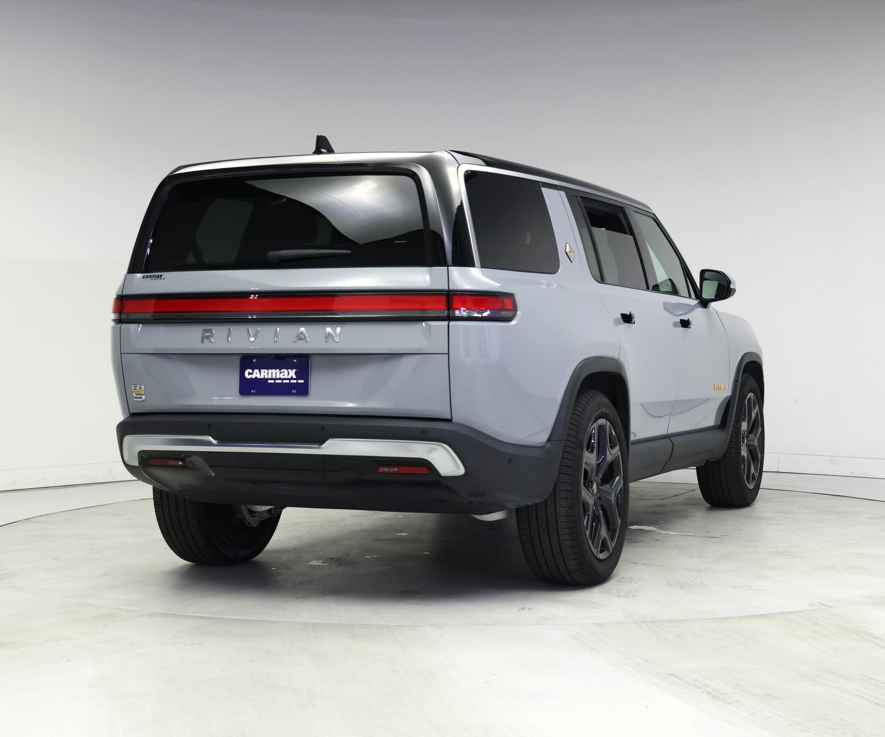 Thumbnail: 2023 Rivian R1S - 8