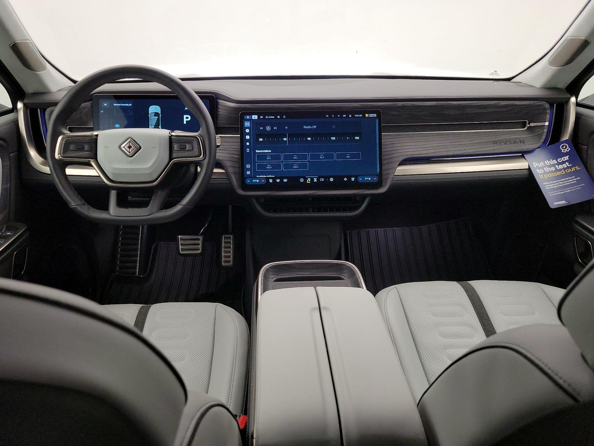 Thumbnail: 2023 Rivian R1S - 9