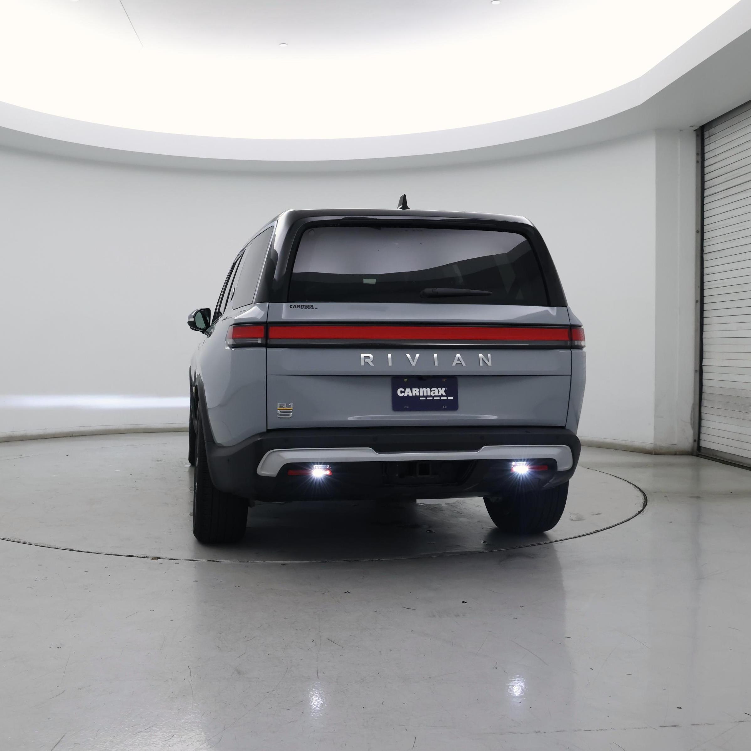 Thumbnail: 2023 Rivian R1S - 6