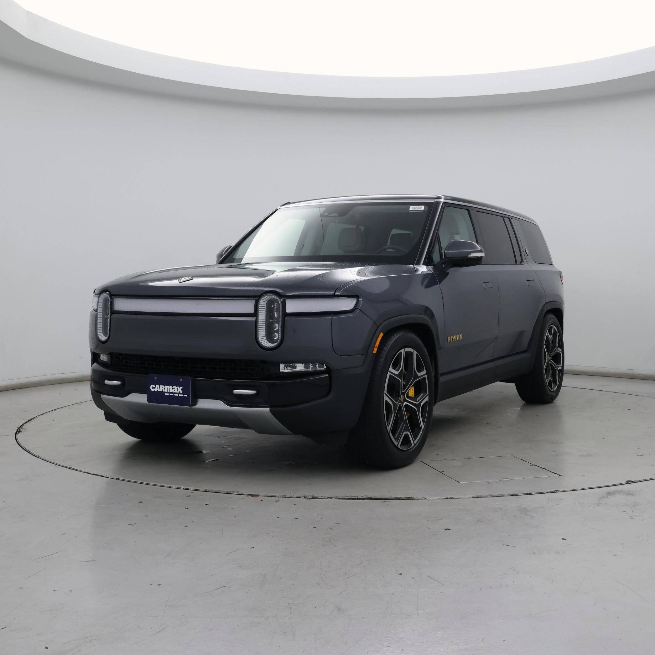Thumbnail: 2023 Rivian R1S - 4