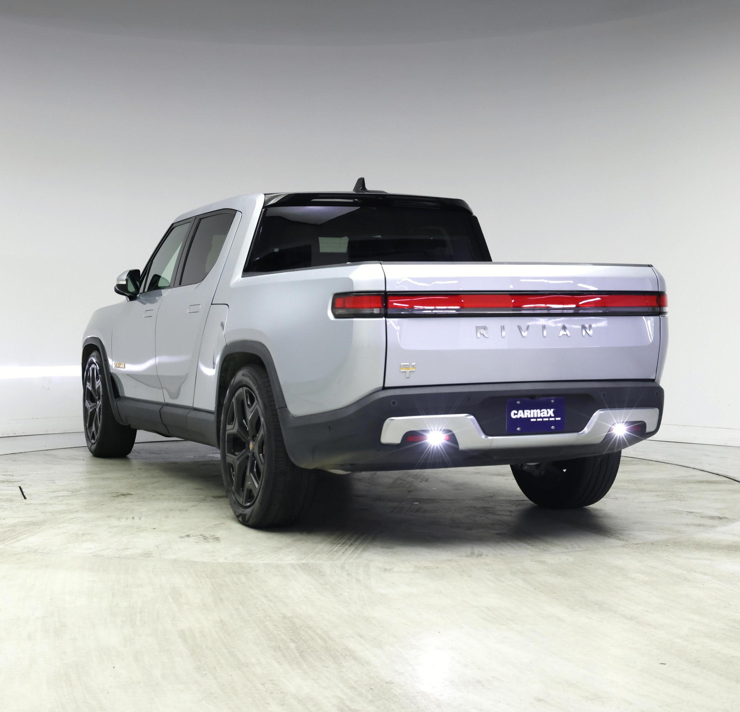 Thumbnail: 2022 Rivian R1T - 2
