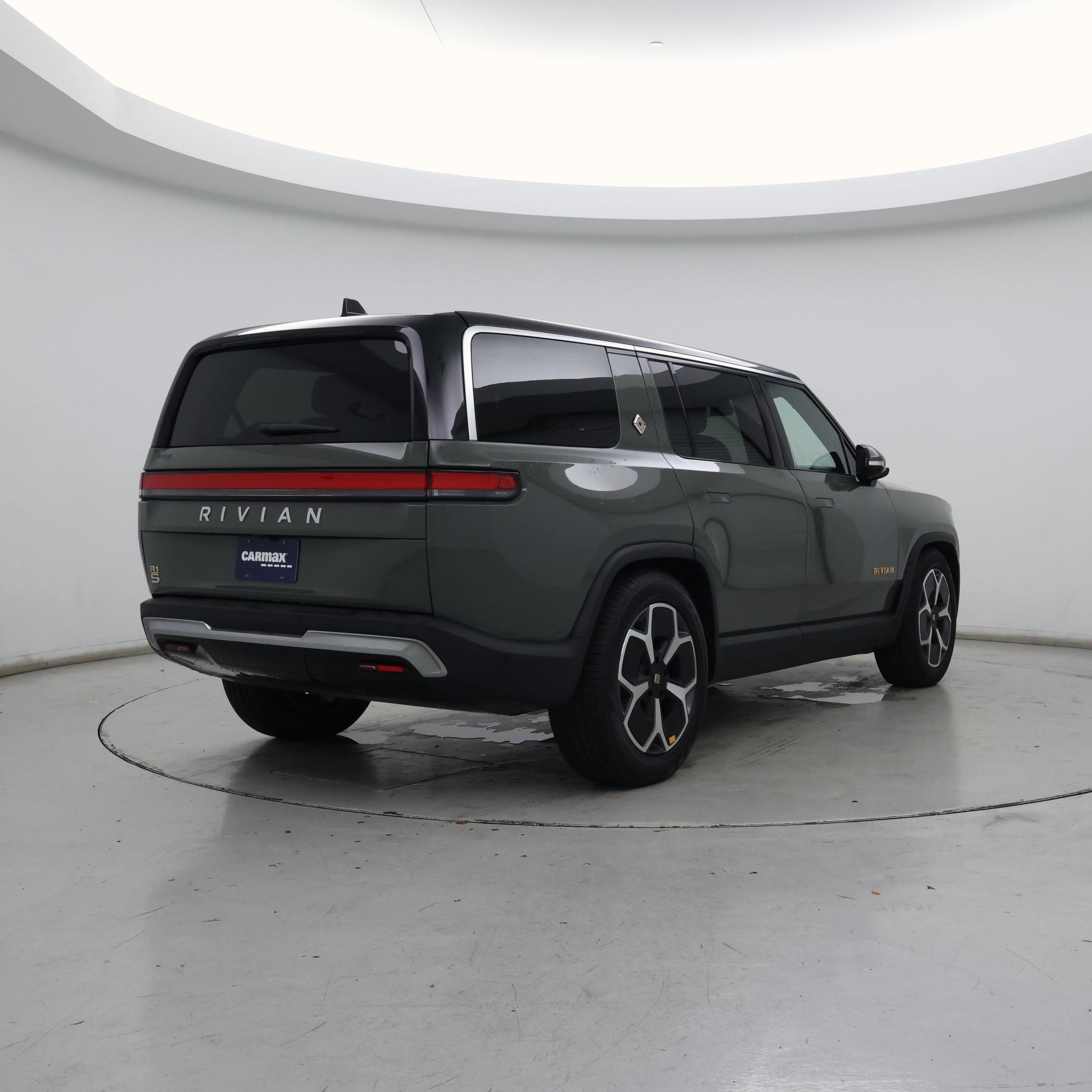 Thumbnail: 2022 Rivian R1S - 8