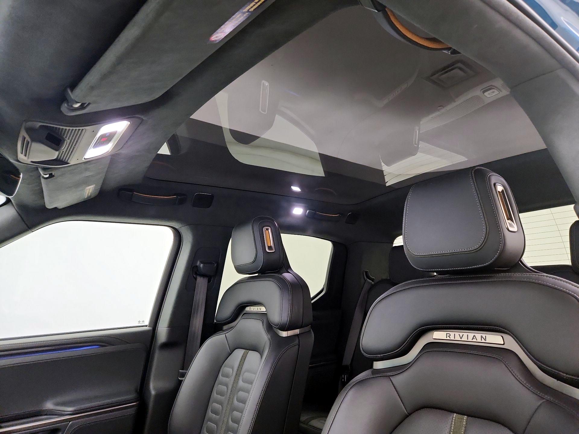 Thumbnail: 2022 Rivian R1T - 18