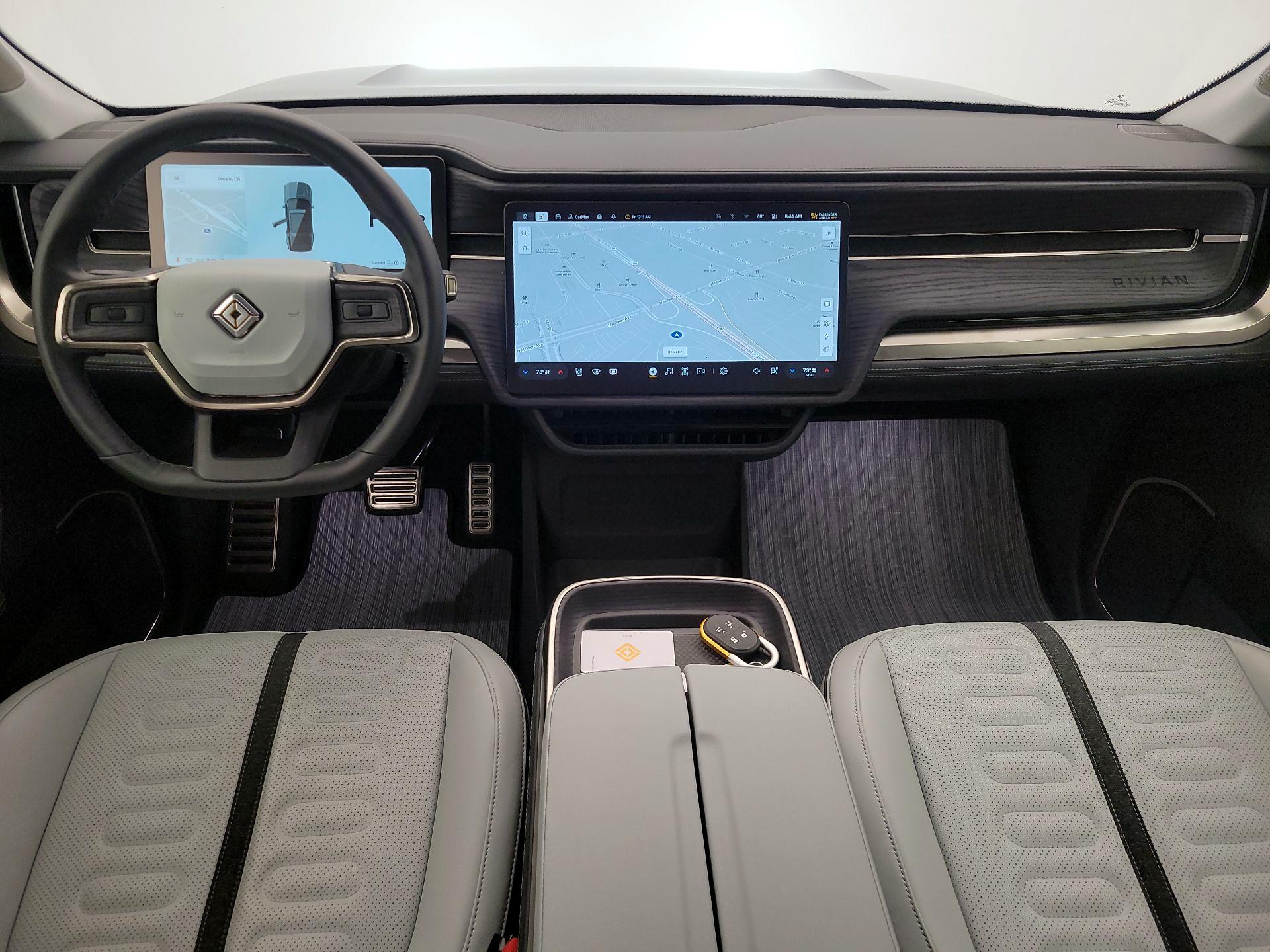 Thumbnail: 2024 Rivian R1S - 9
