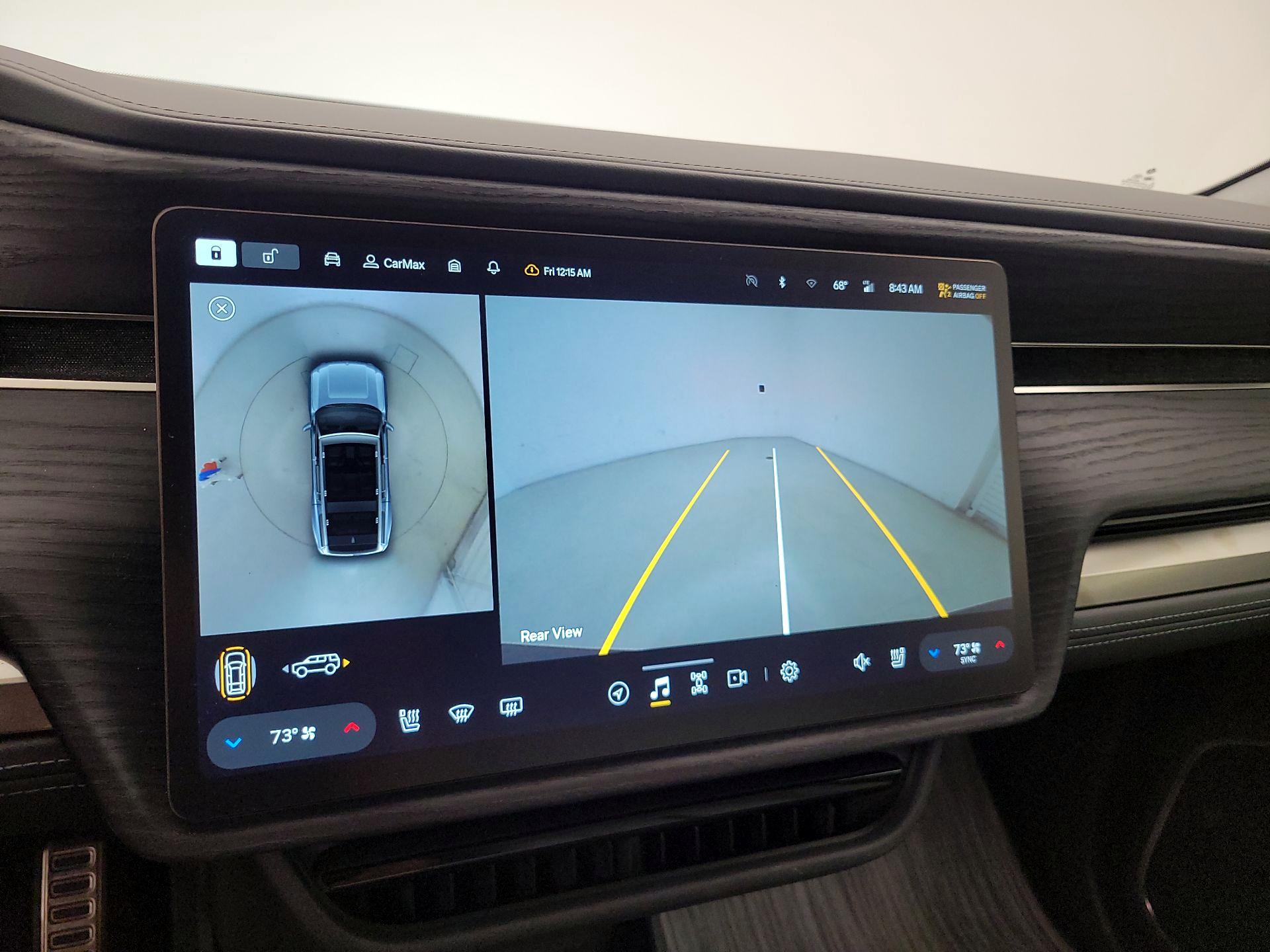 Thumbnail: 2024 Rivian R1S - 14