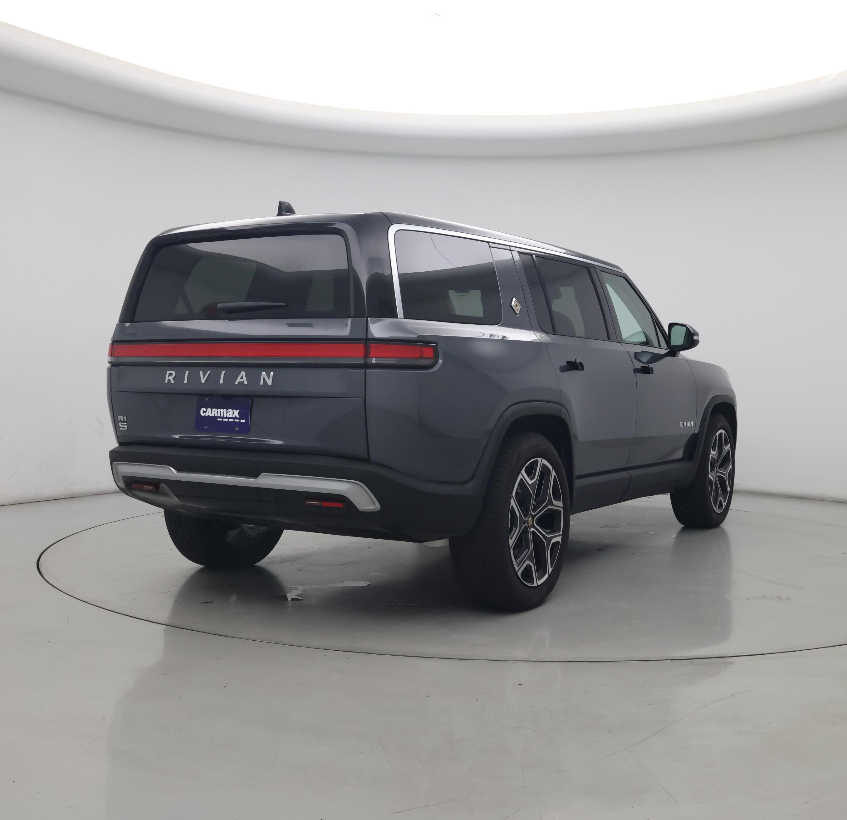 Thumbnail: 2024 Rivian R1S - 8