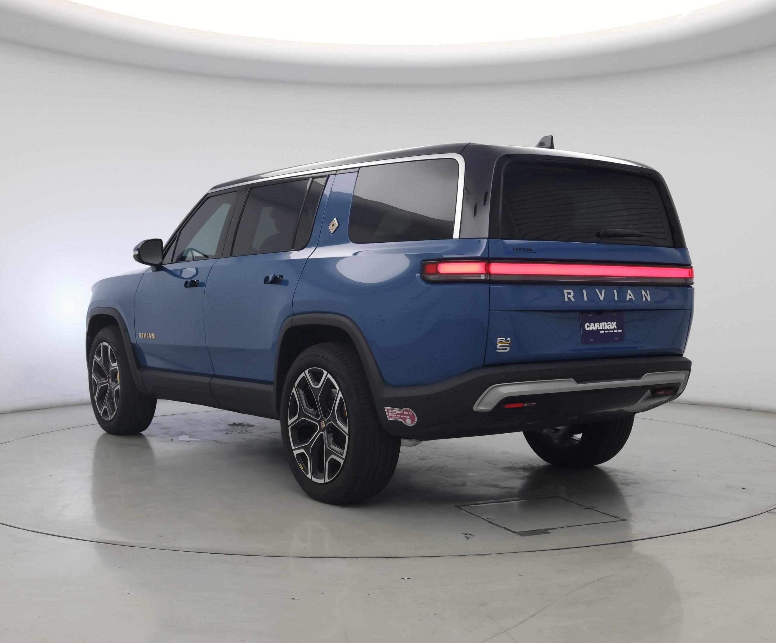 Thumbnail: 2024 Rivian R1S - 2