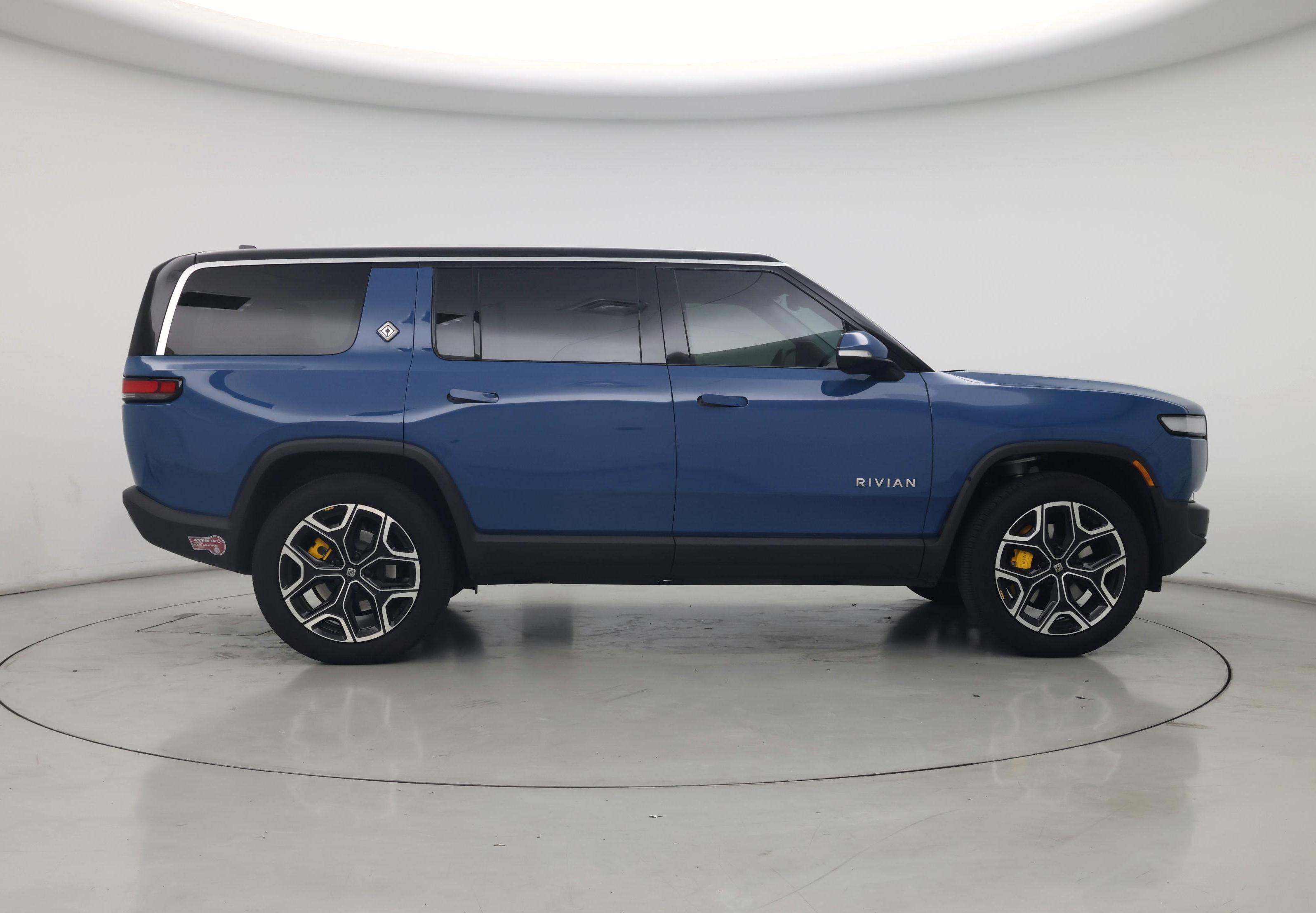 Thumbnail: 2024 Rivian R1S - 7