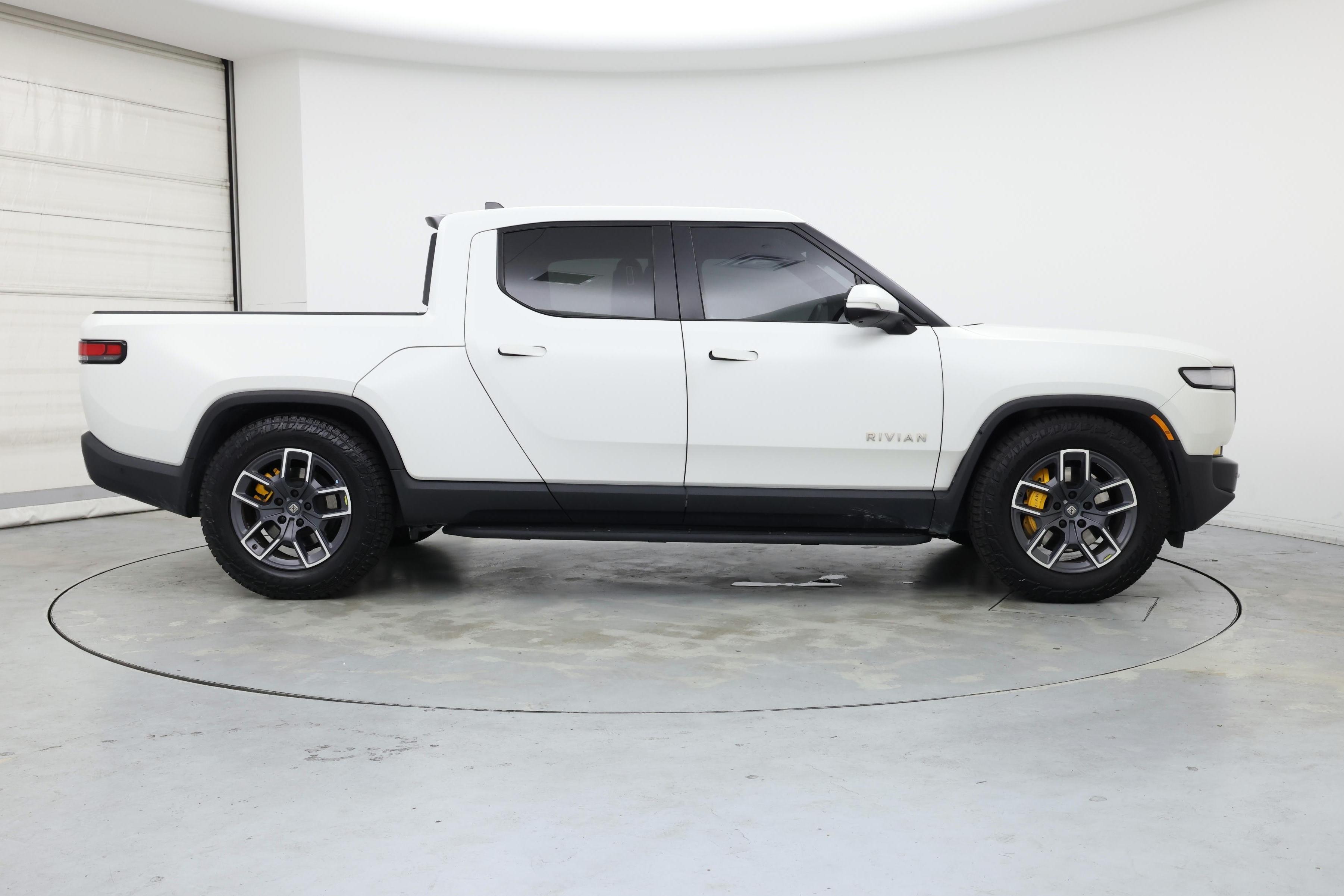 Thumbnail: 2022 Rivian R1T - 7