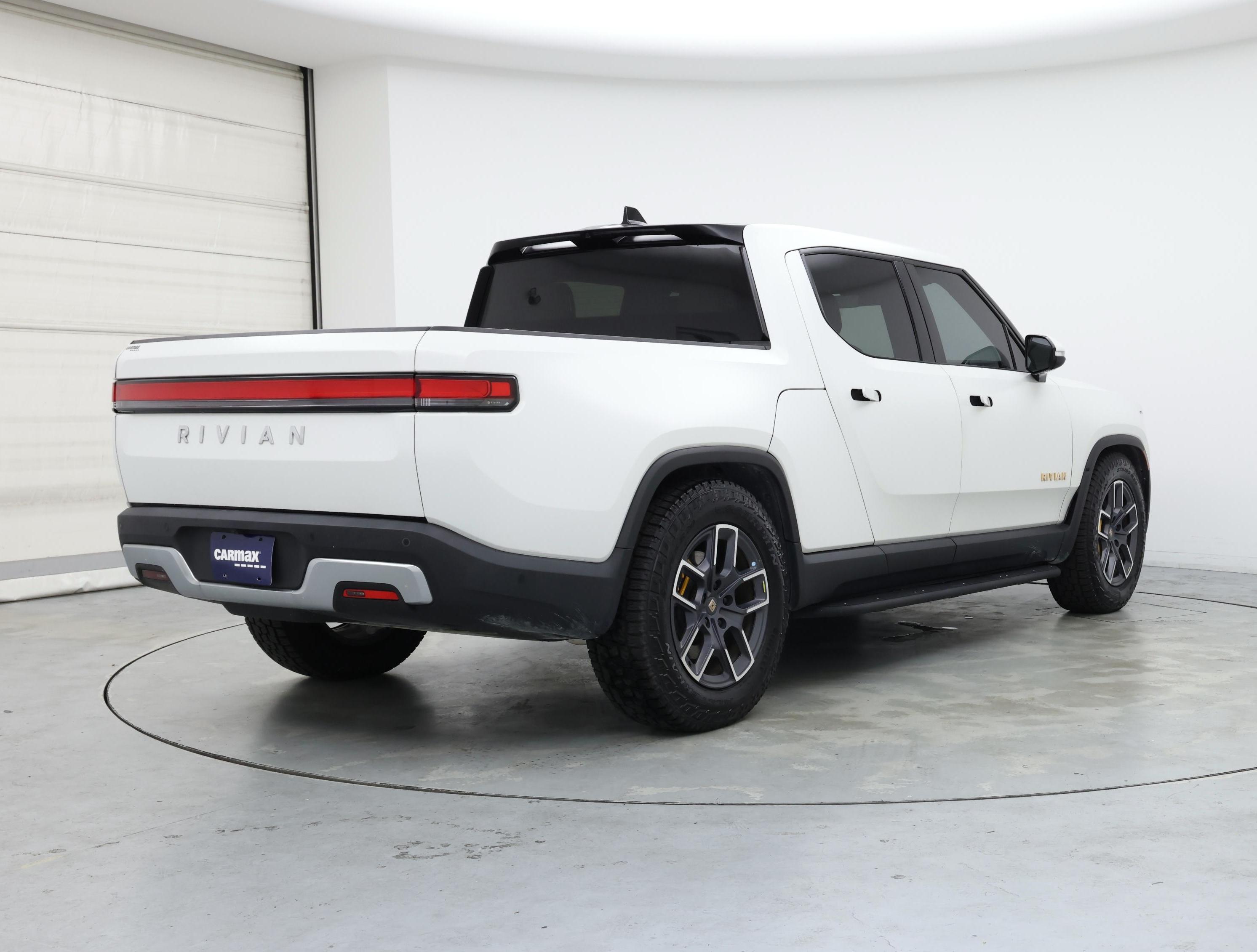 Thumbnail: 2022 Rivian R1T - 8