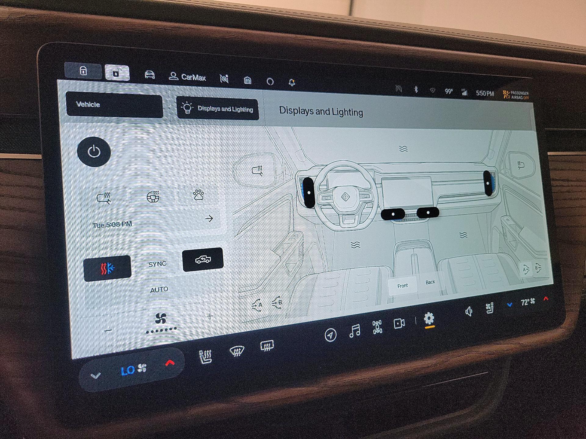 Thumbnail: 2022 Rivian R1T - 16