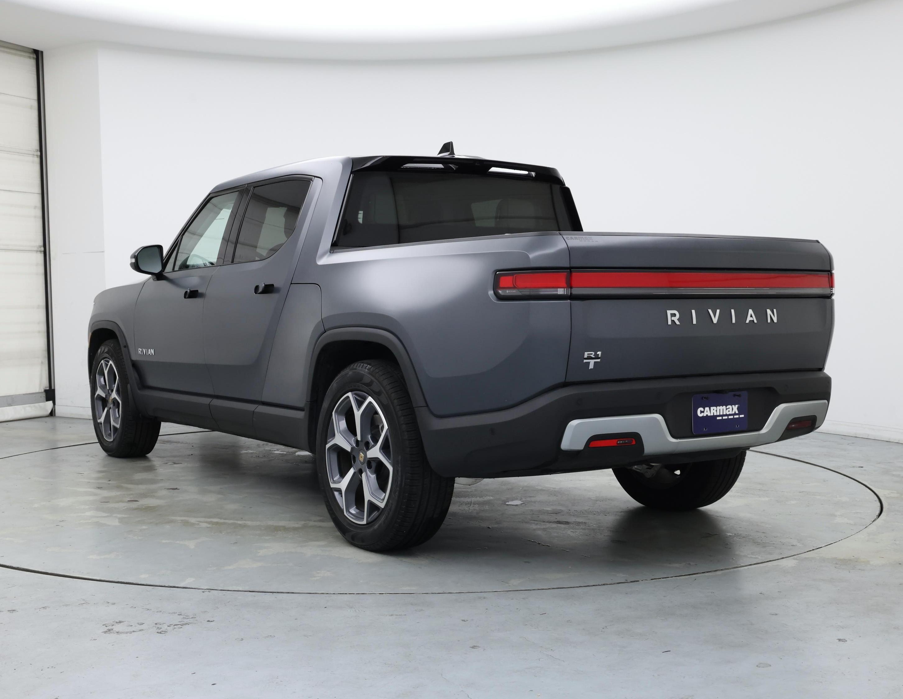 Thumbnail: 2023 Rivian R1T - 2