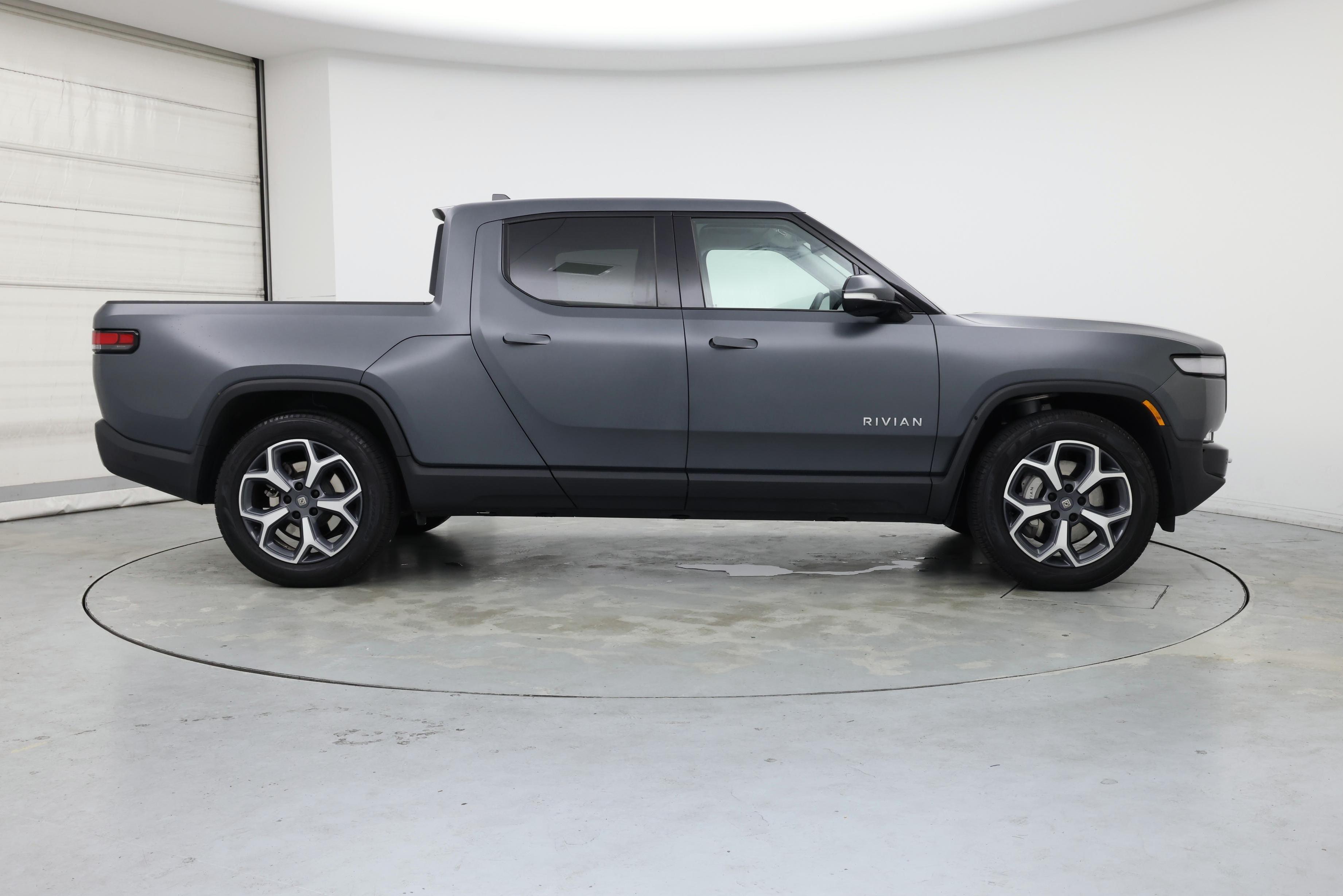Thumbnail: 2023 Rivian R1T - 7