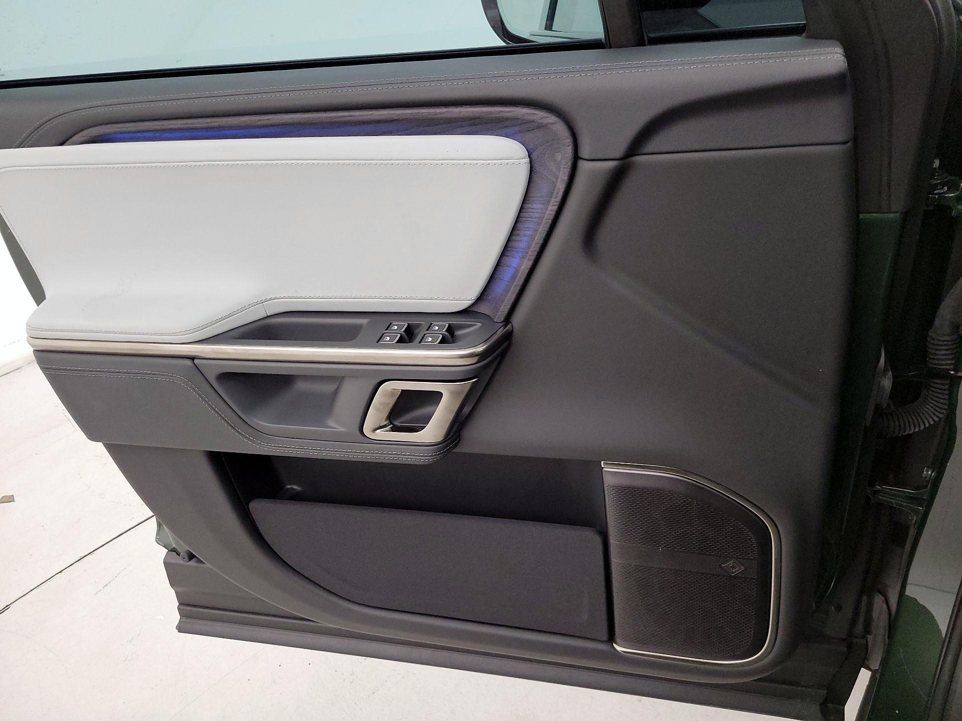 Thumbnail: 2024 Rivian R1S - 12