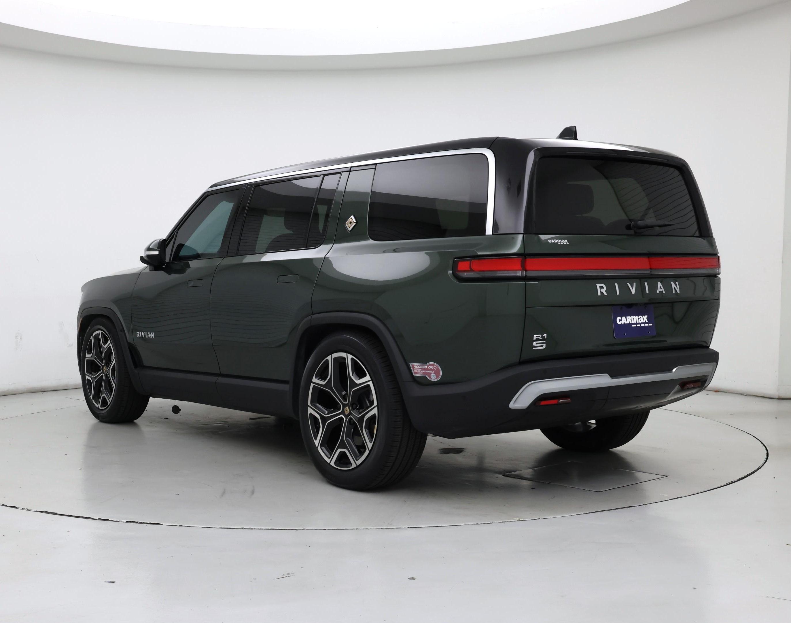 Thumbnail: 2024 Rivian R1S - 2
