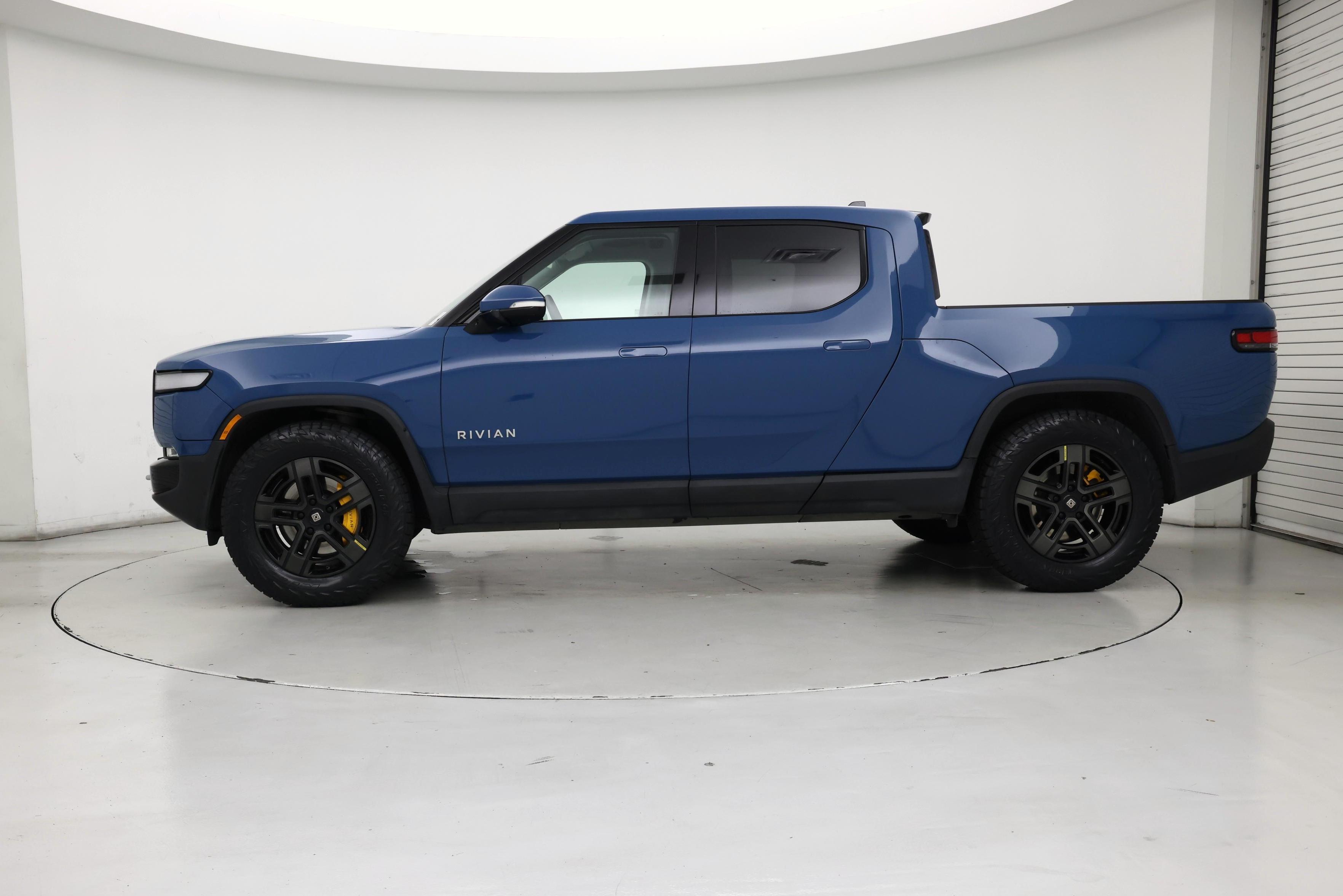 Thumbnail: 2022 Rivian R1T - 3