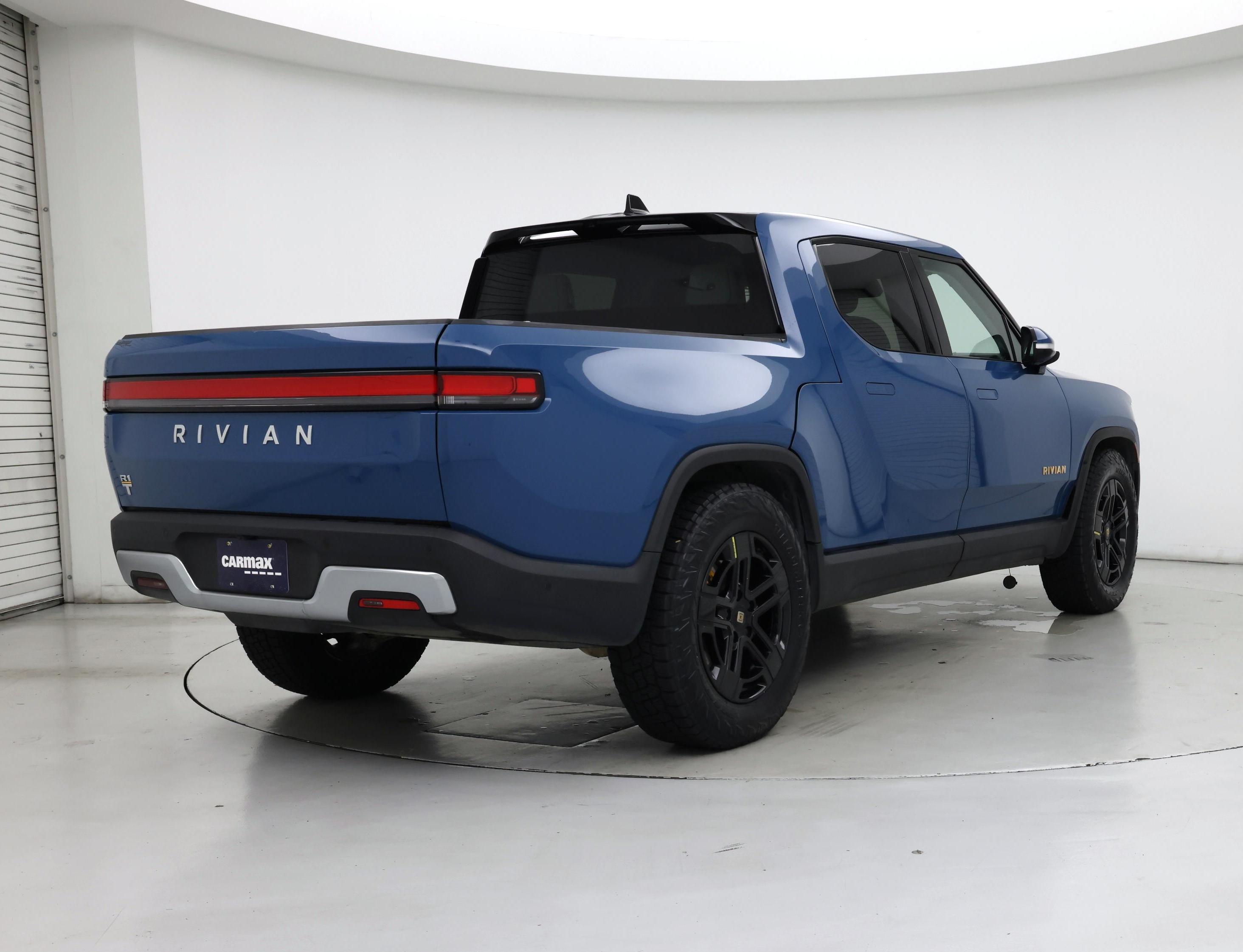 Thumbnail: 2022 Rivian R1T - 8