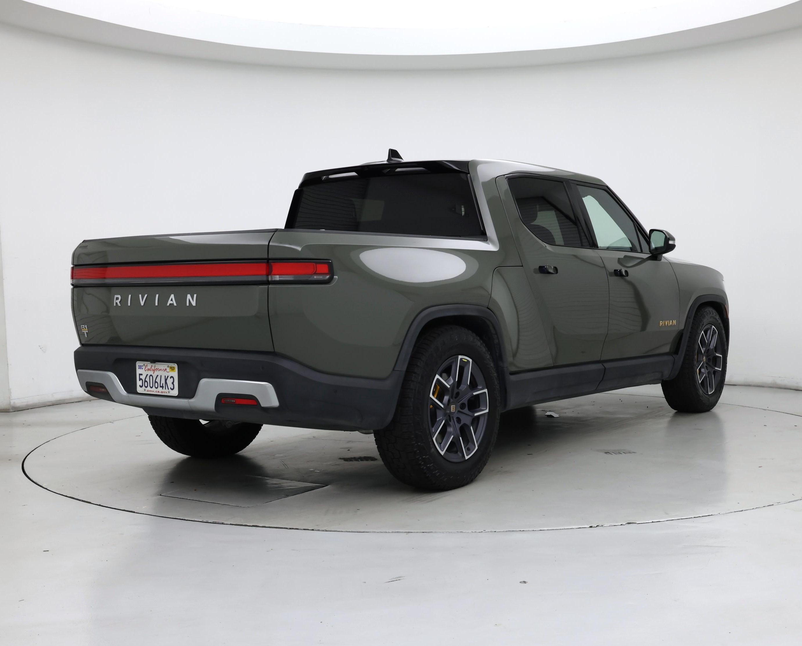 Thumbnail: 2022 Rivian R1T - 8
