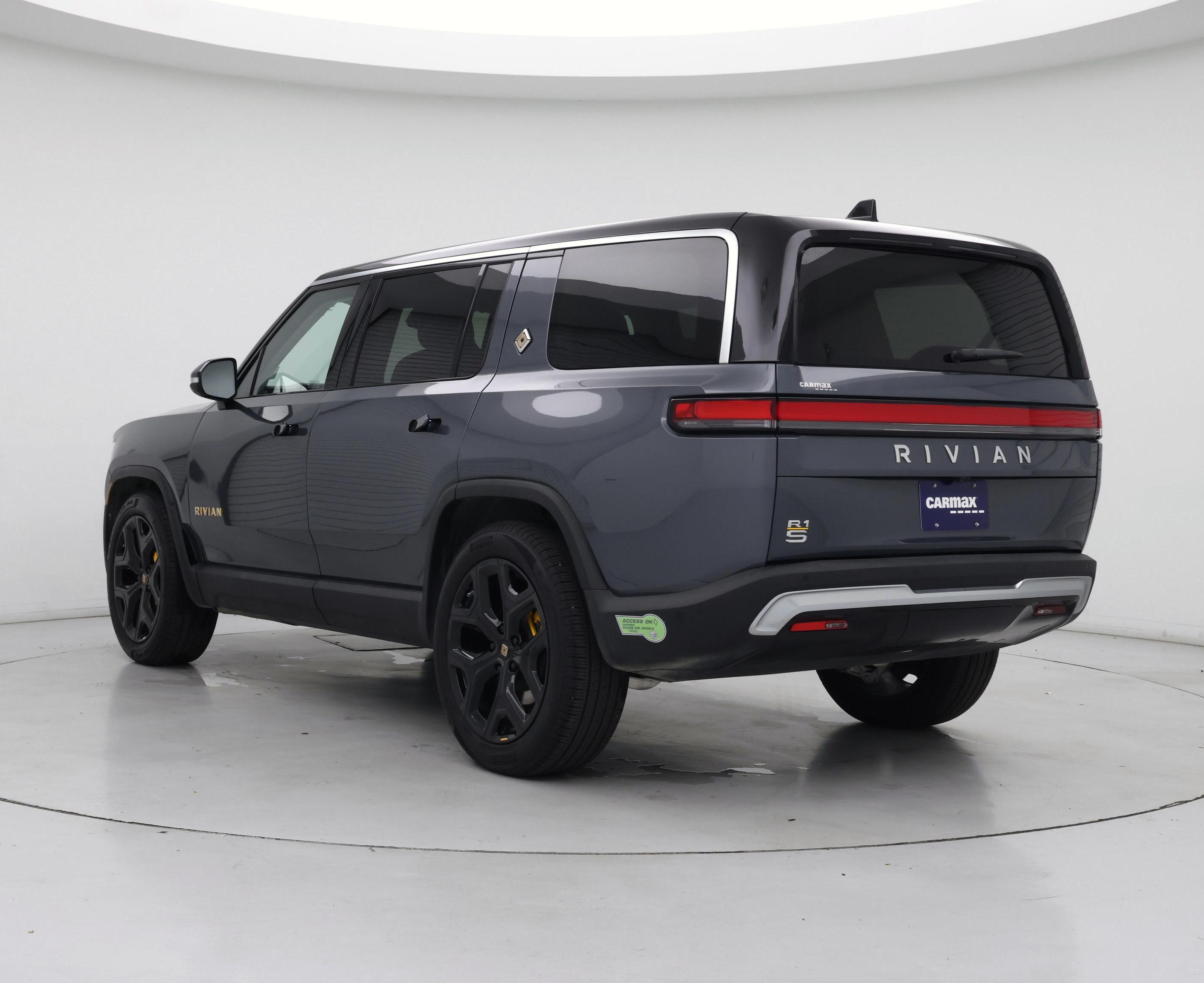 Thumbnail: 2023 Rivian R1S - 2