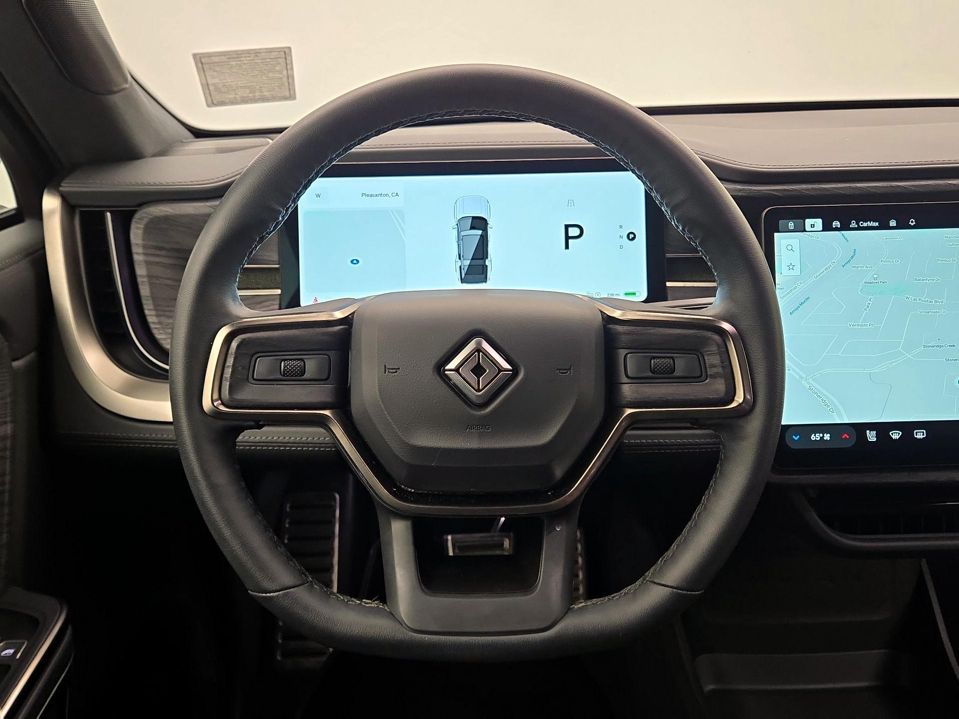 Thumbnail: 2023 Rivian R1S - 10