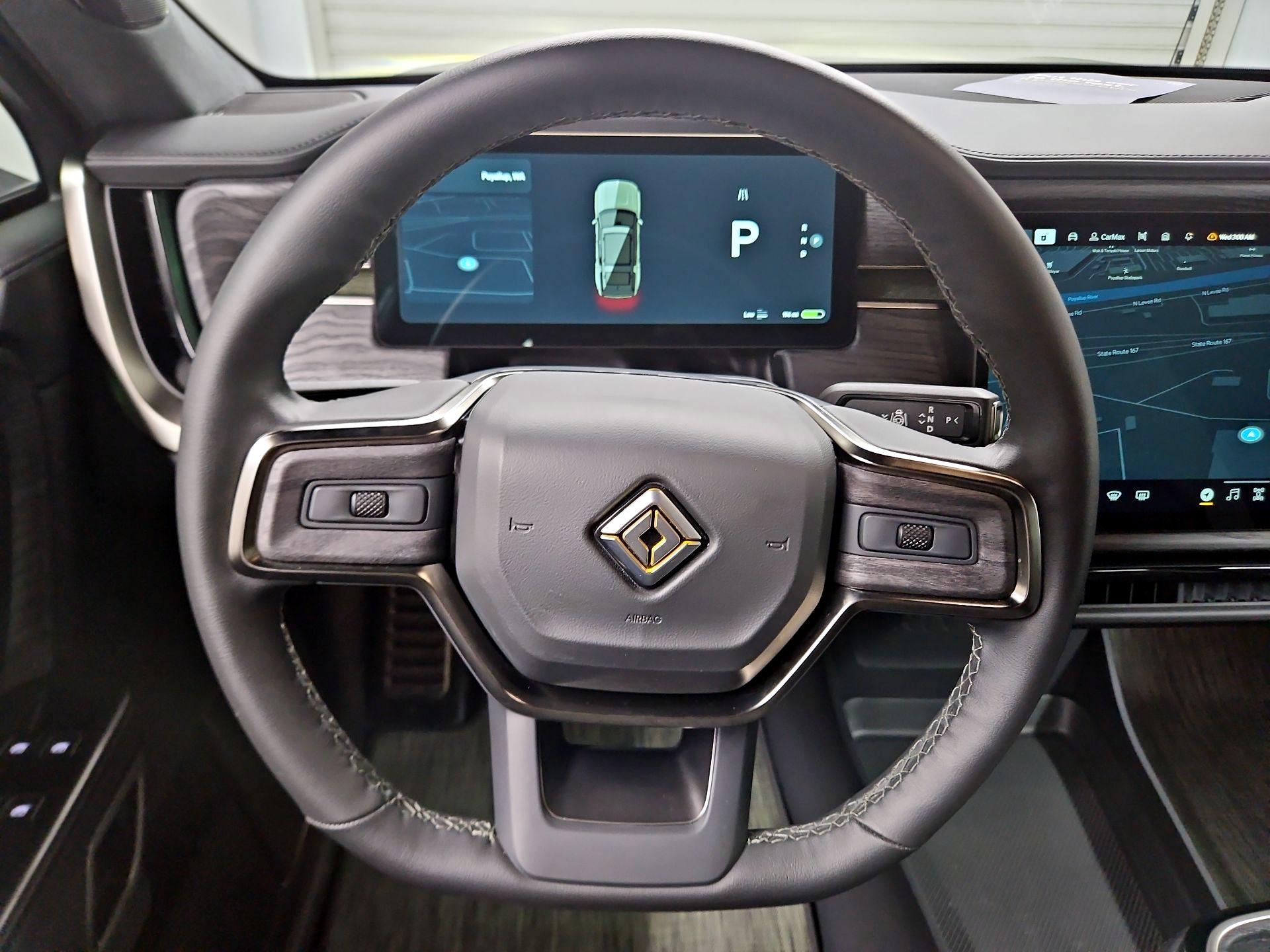 Thumbnail: 2023 Rivian R1S - 10