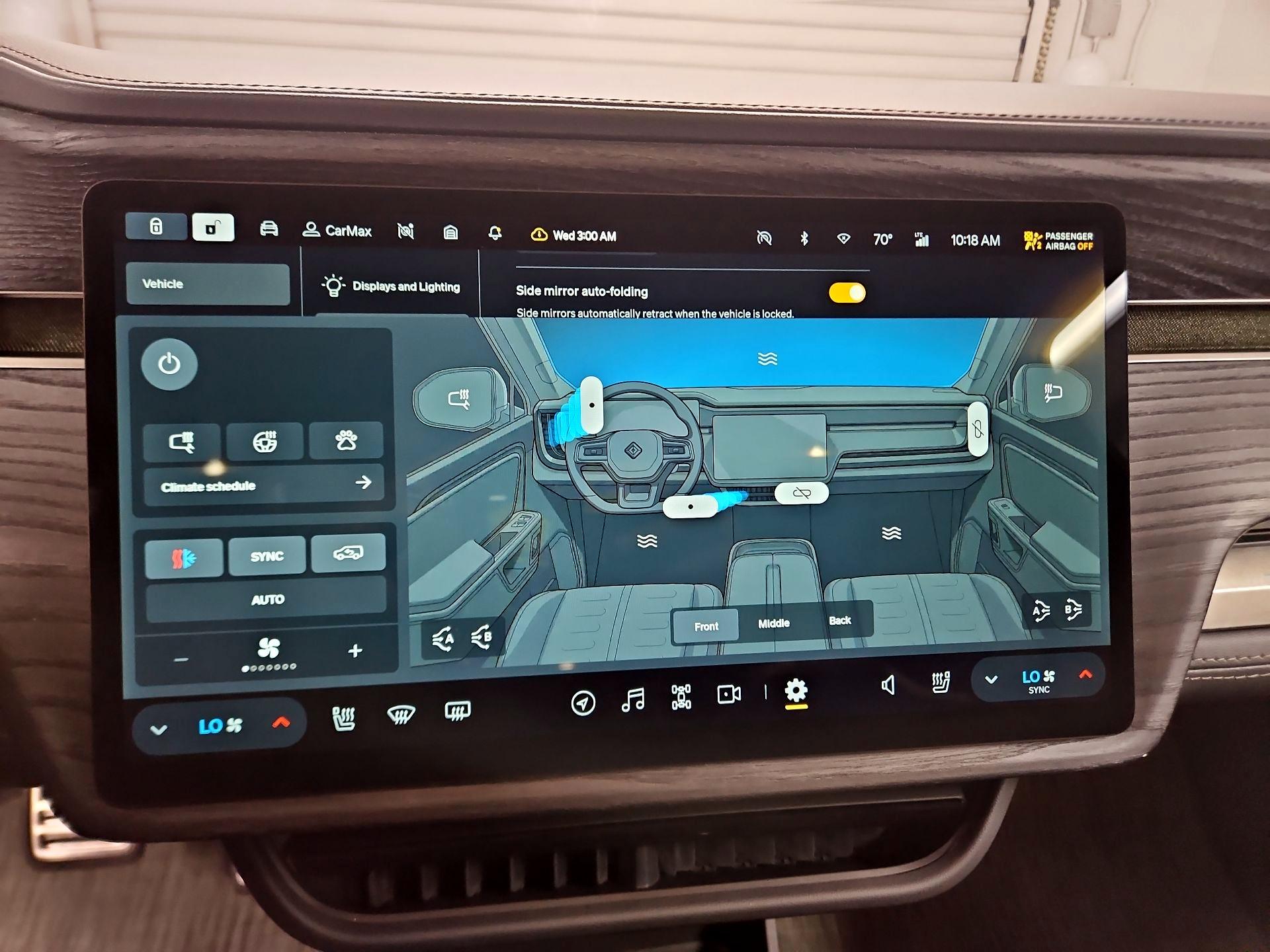Thumbnail: 2023 Rivian R1S - 17