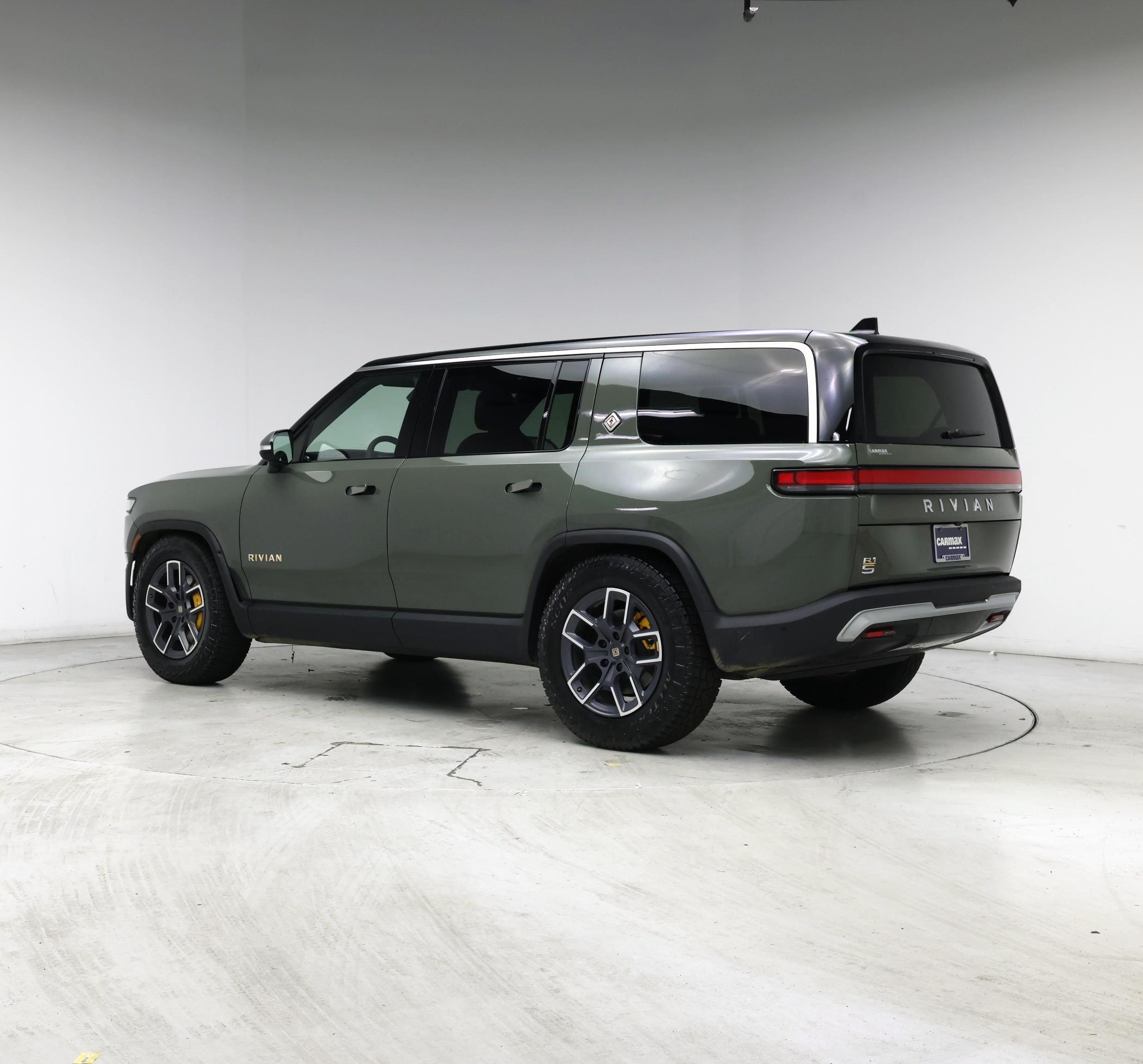 Thumbnail: 2023 Rivian R1S - 2