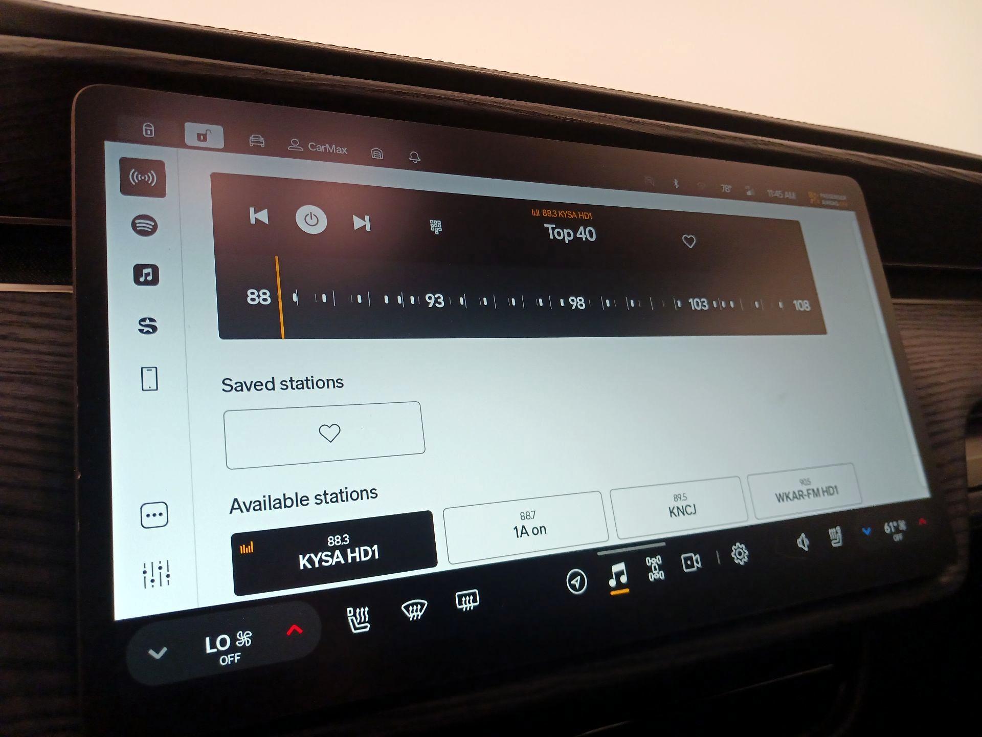 Thumbnail: 2023 Rivian R1S - 15