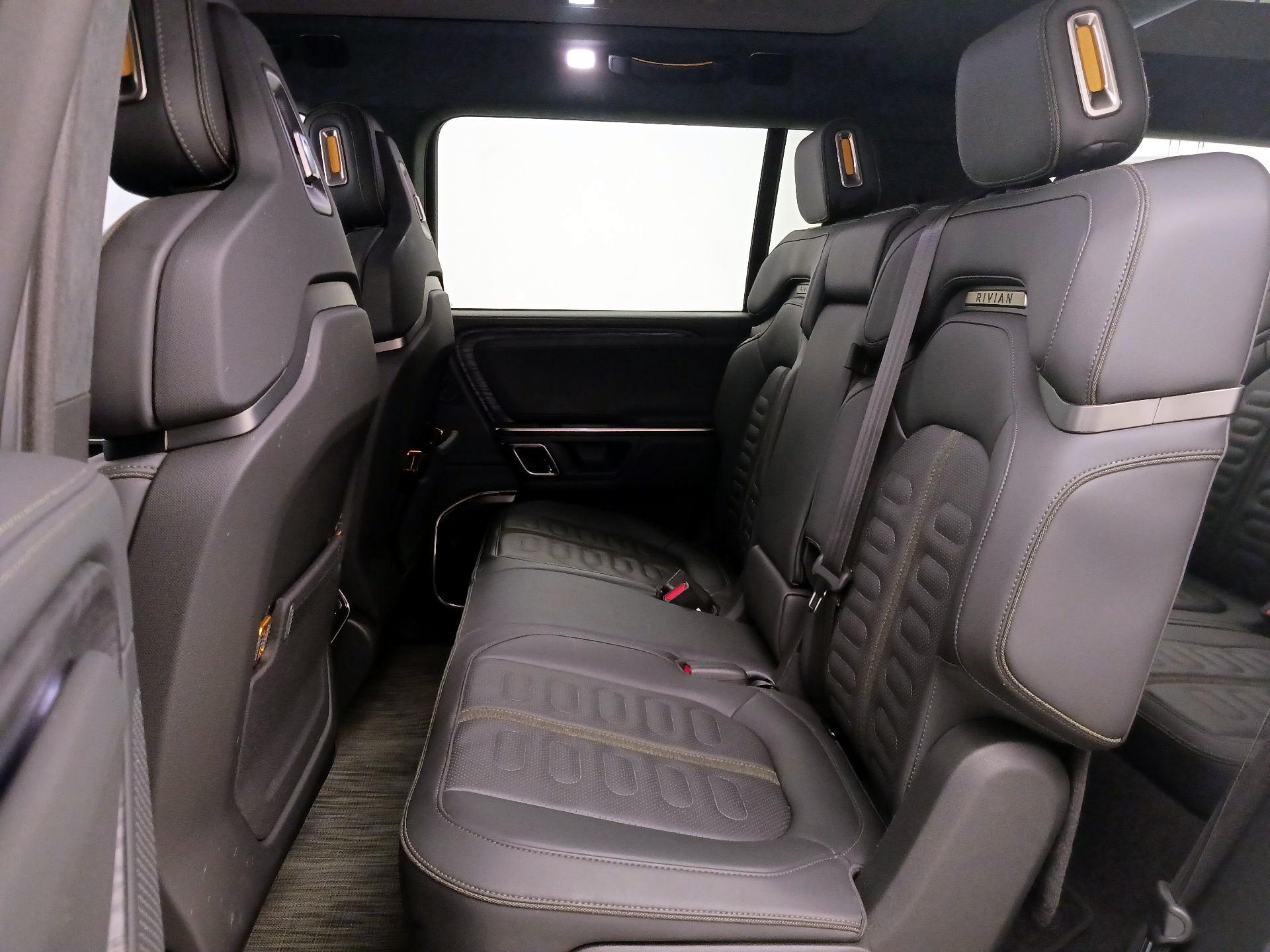 Thumbnail: 2023 Rivian R1S - 20