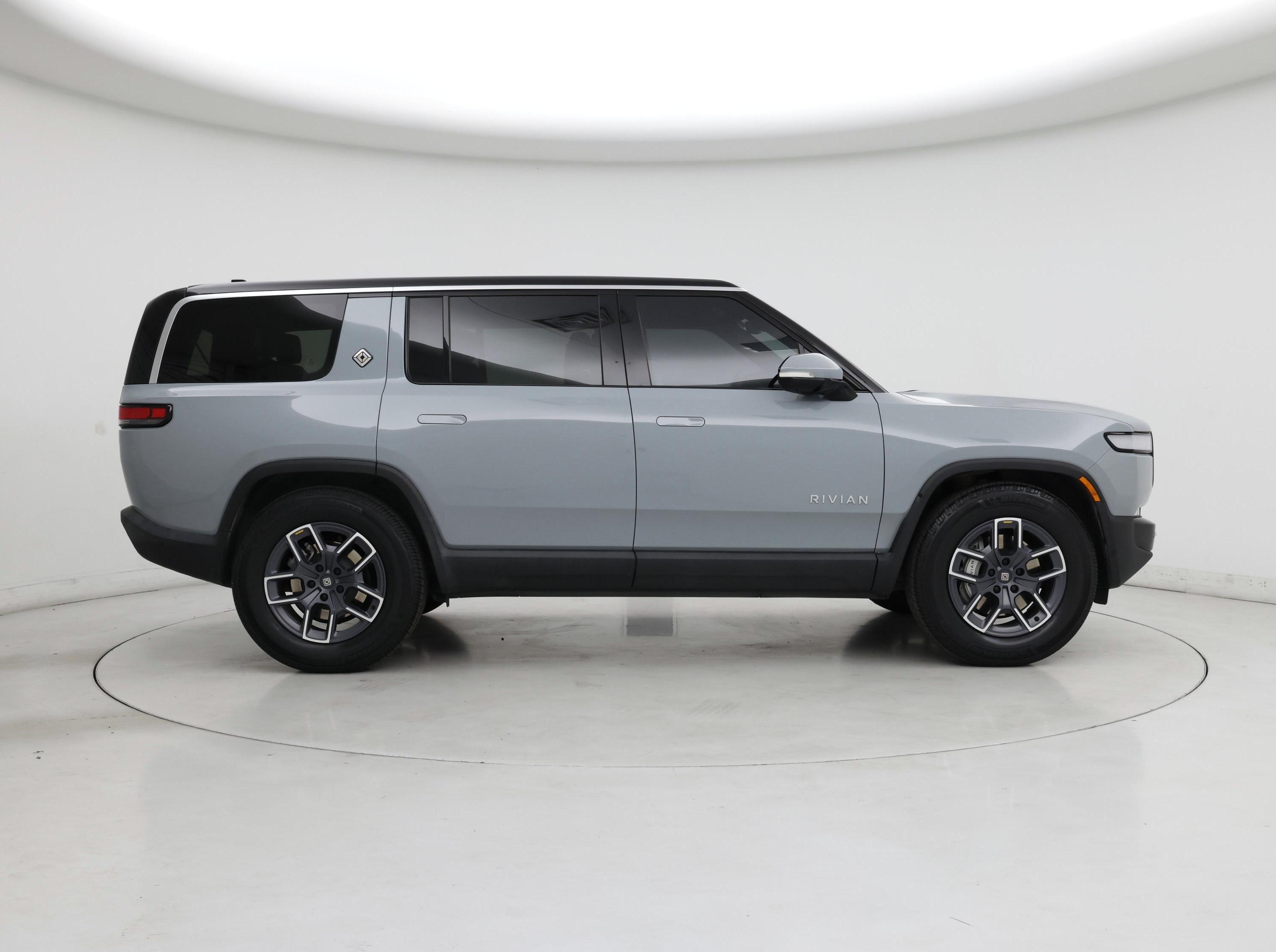 Thumbnail: 2023 Rivian R1S - 7