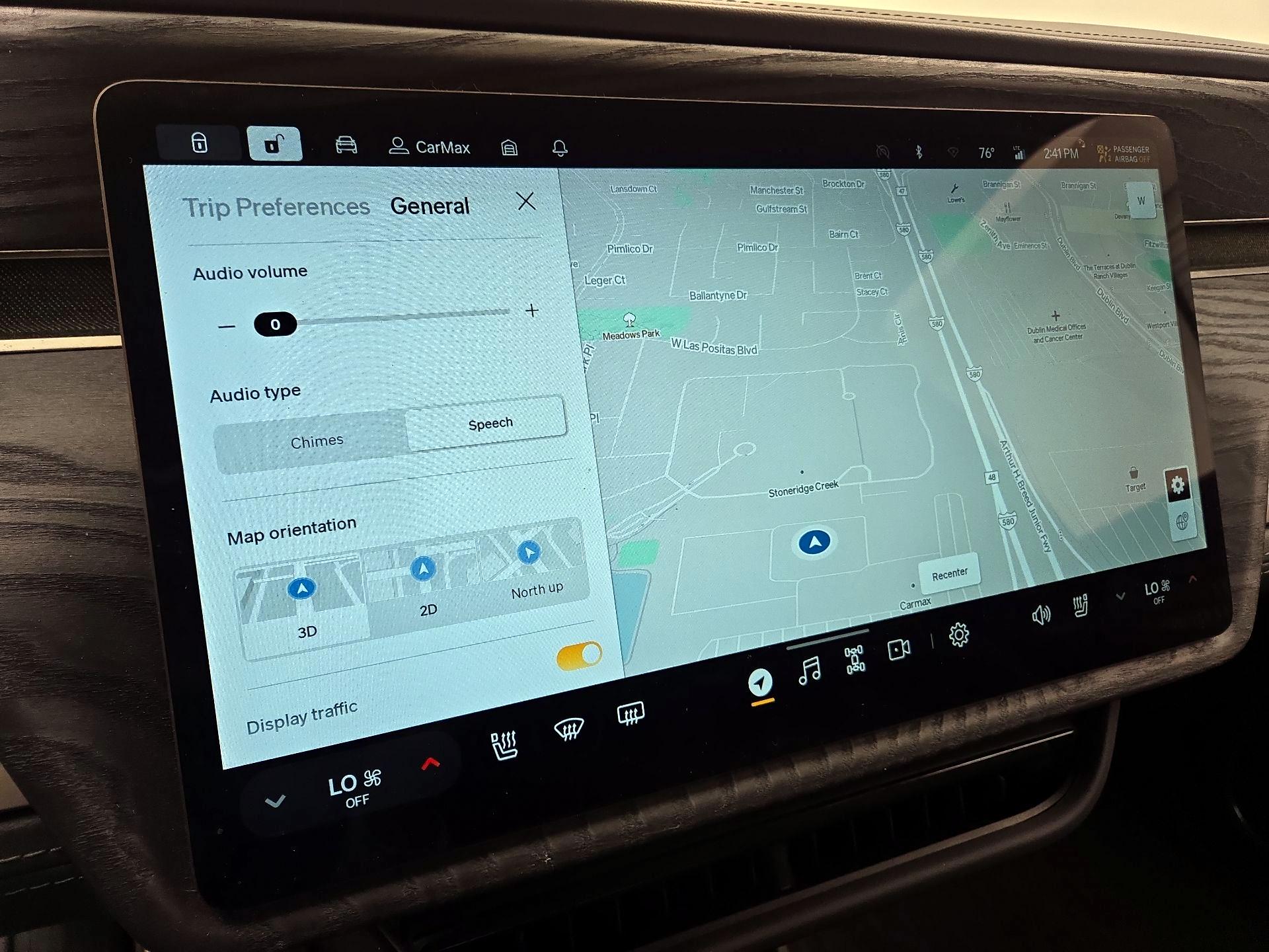 Thumbnail: 2022 Rivian R1S - 14