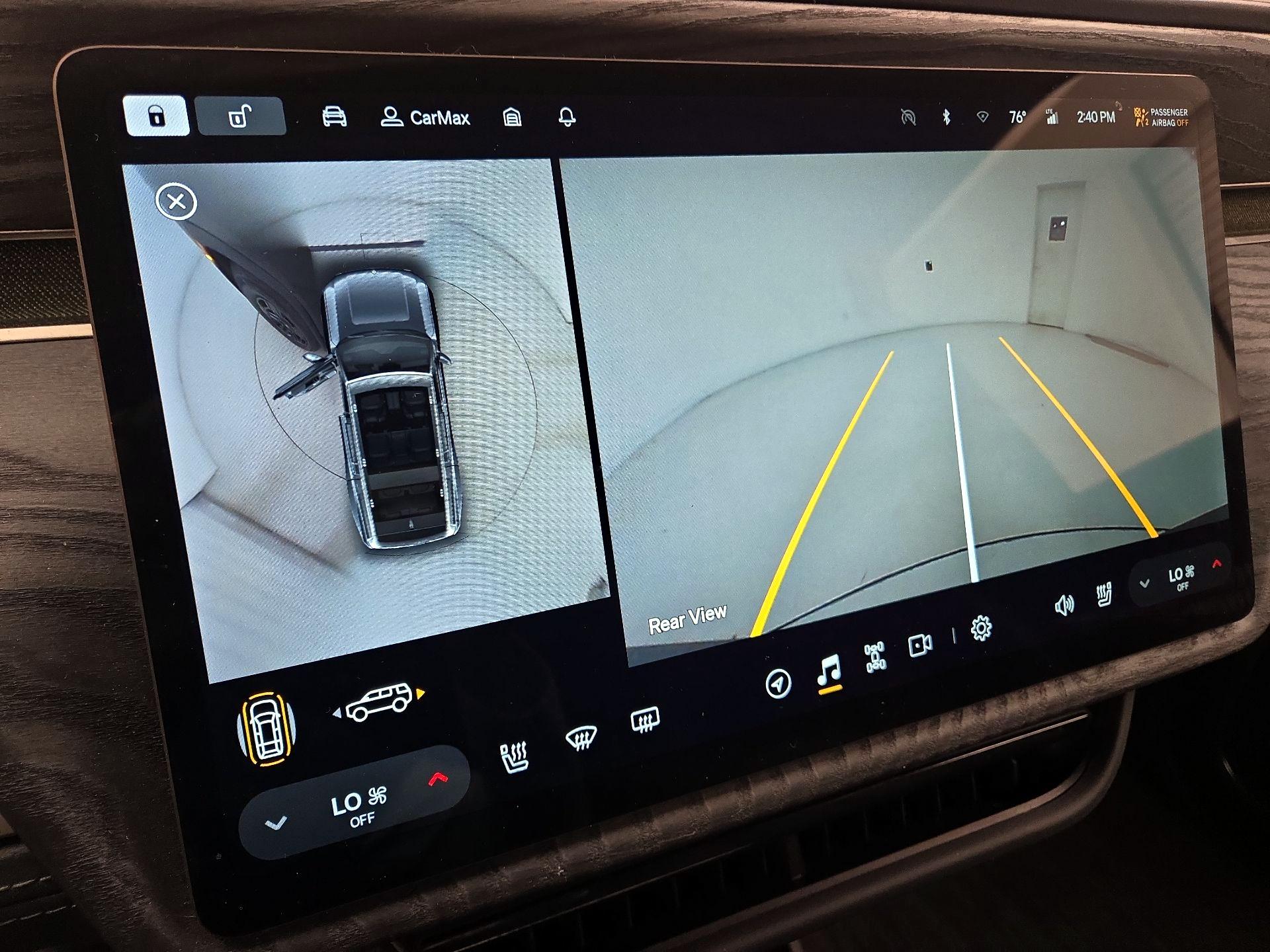 Thumbnail: 2022 Rivian R1S - 15