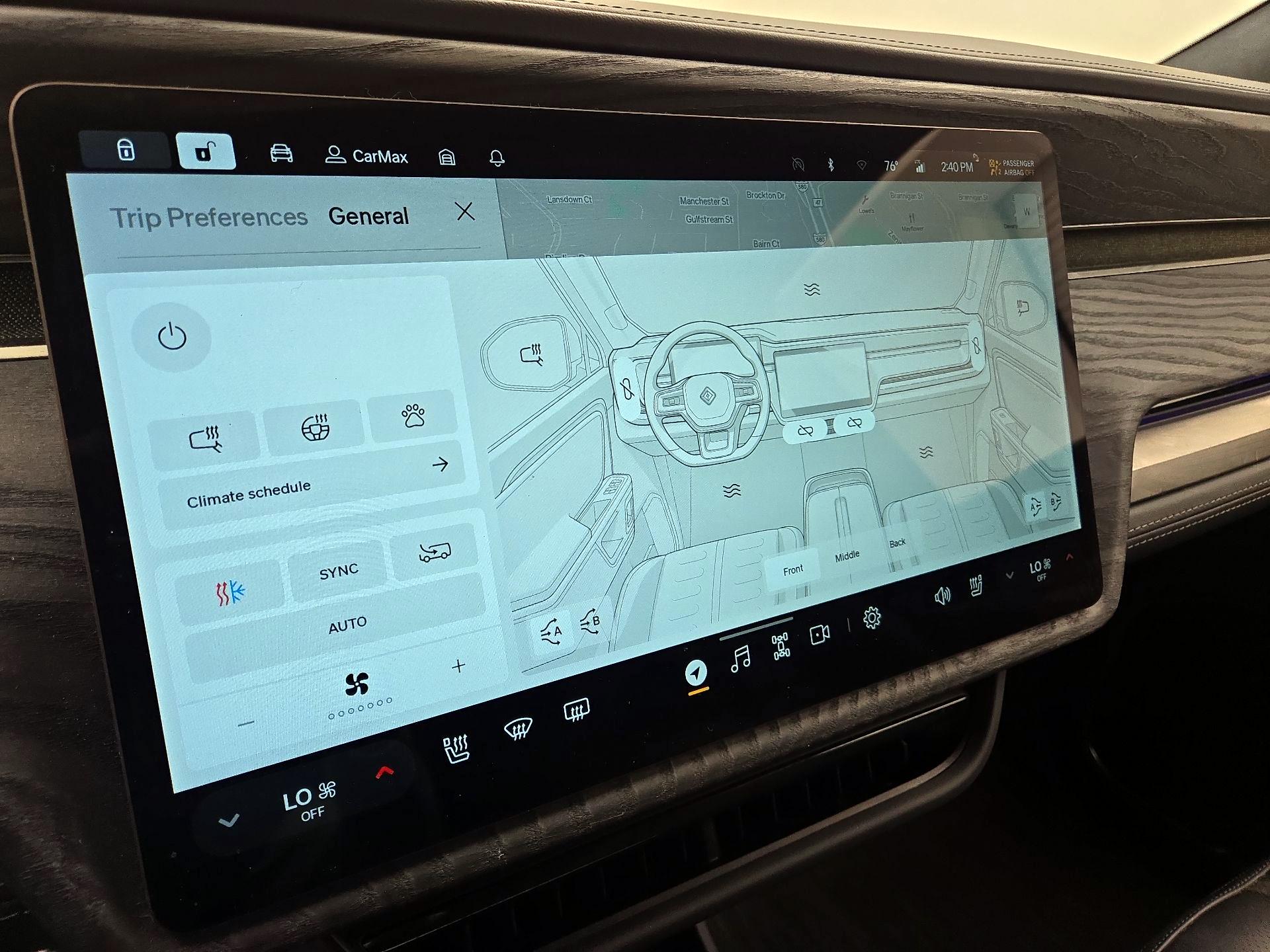 Thumbnail: 2022 Rivian R1S - 17