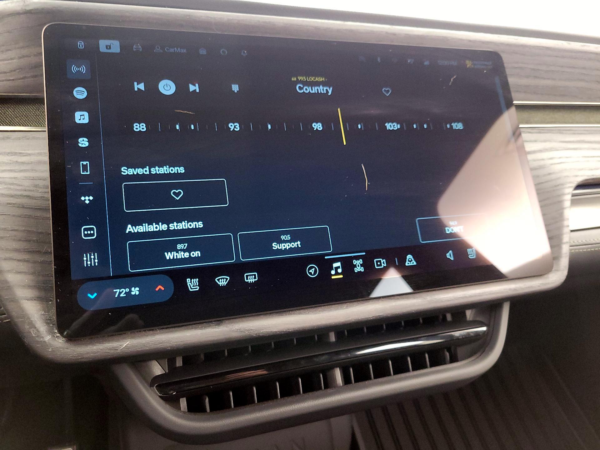 Thumbnail: 2022 Rivian R1T - 14