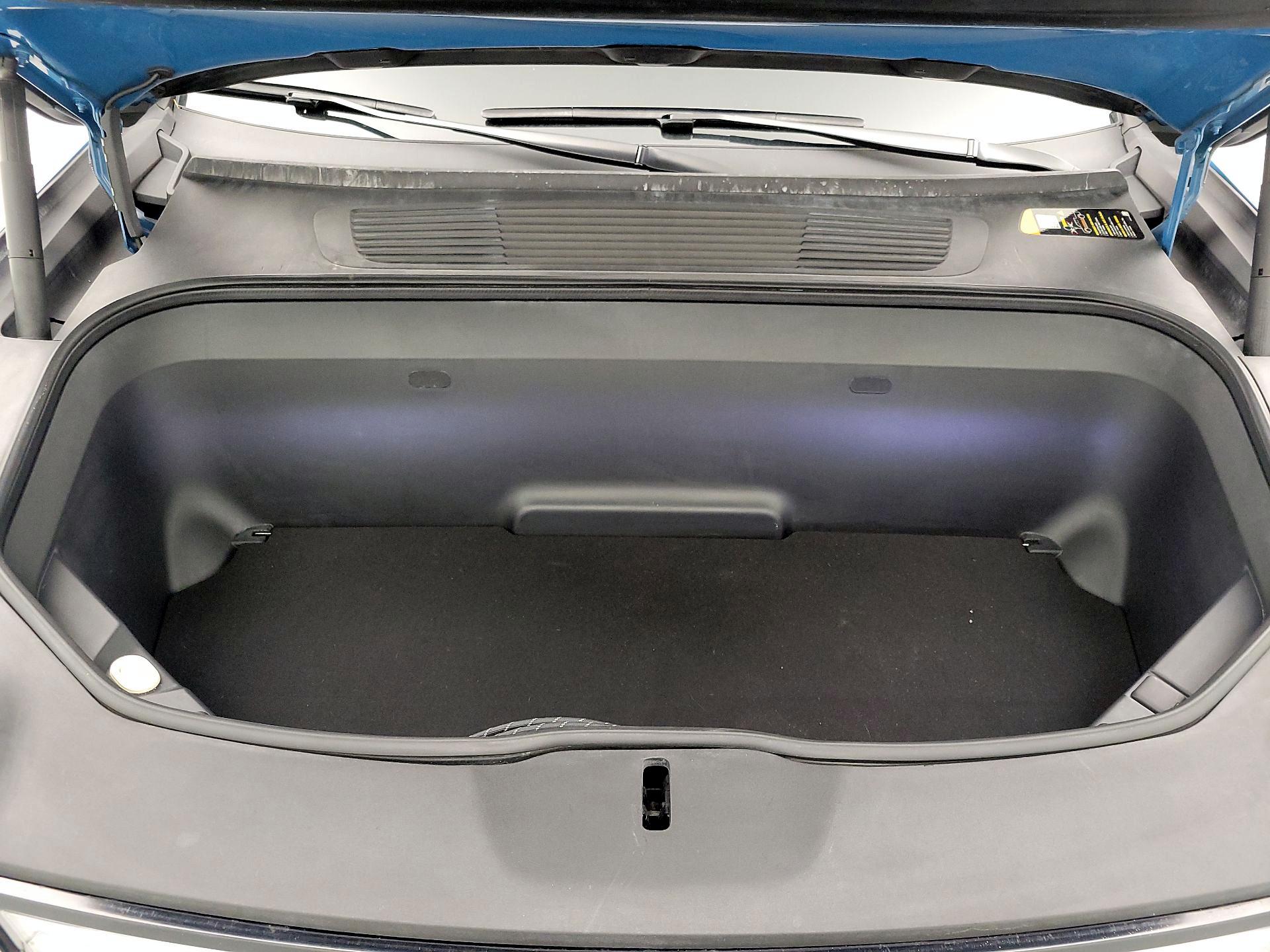 Thumbnail: 2022 Rivian R1T - 19