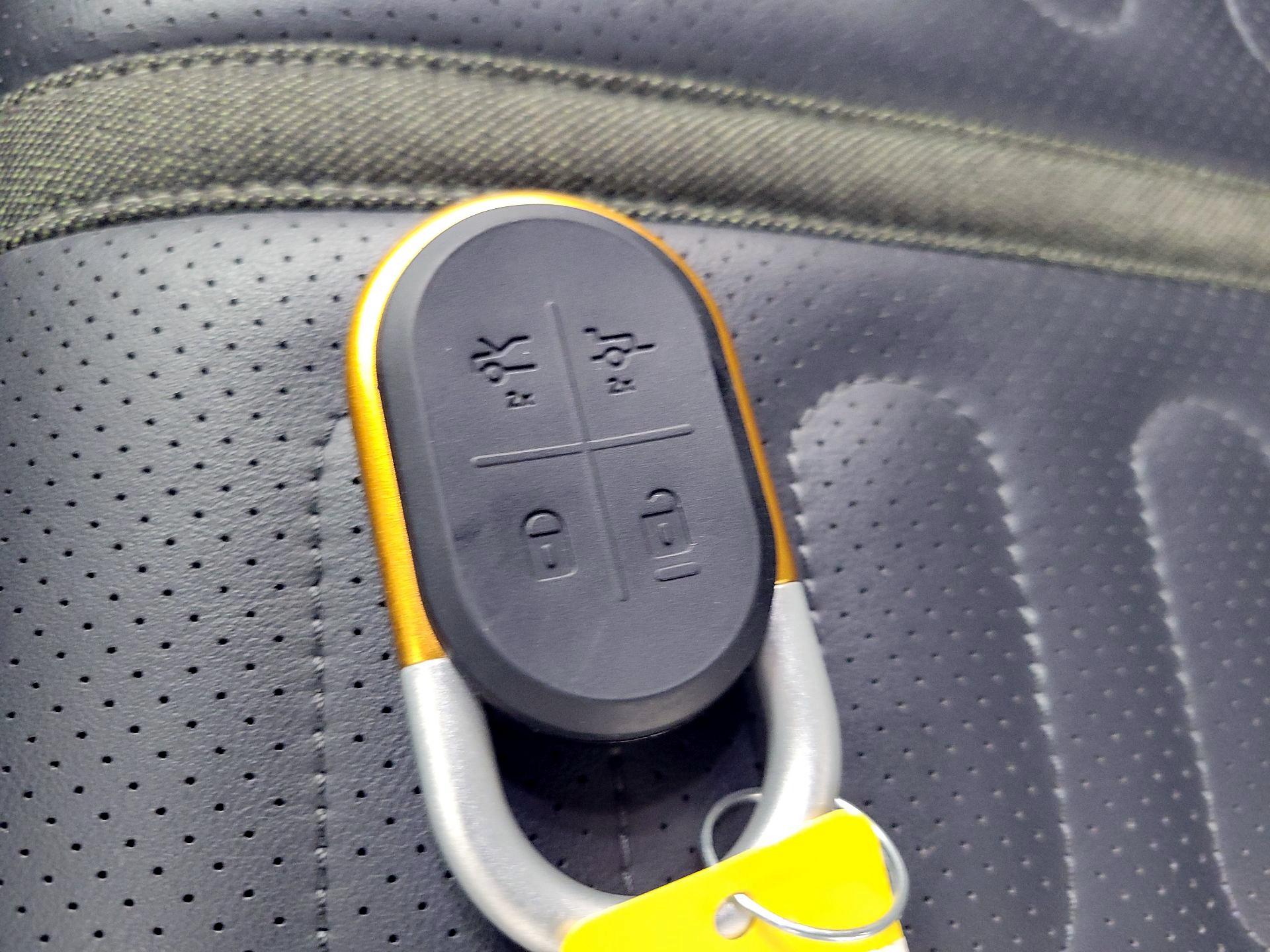 Thumbnail: 2022 Rivian R1T - 20