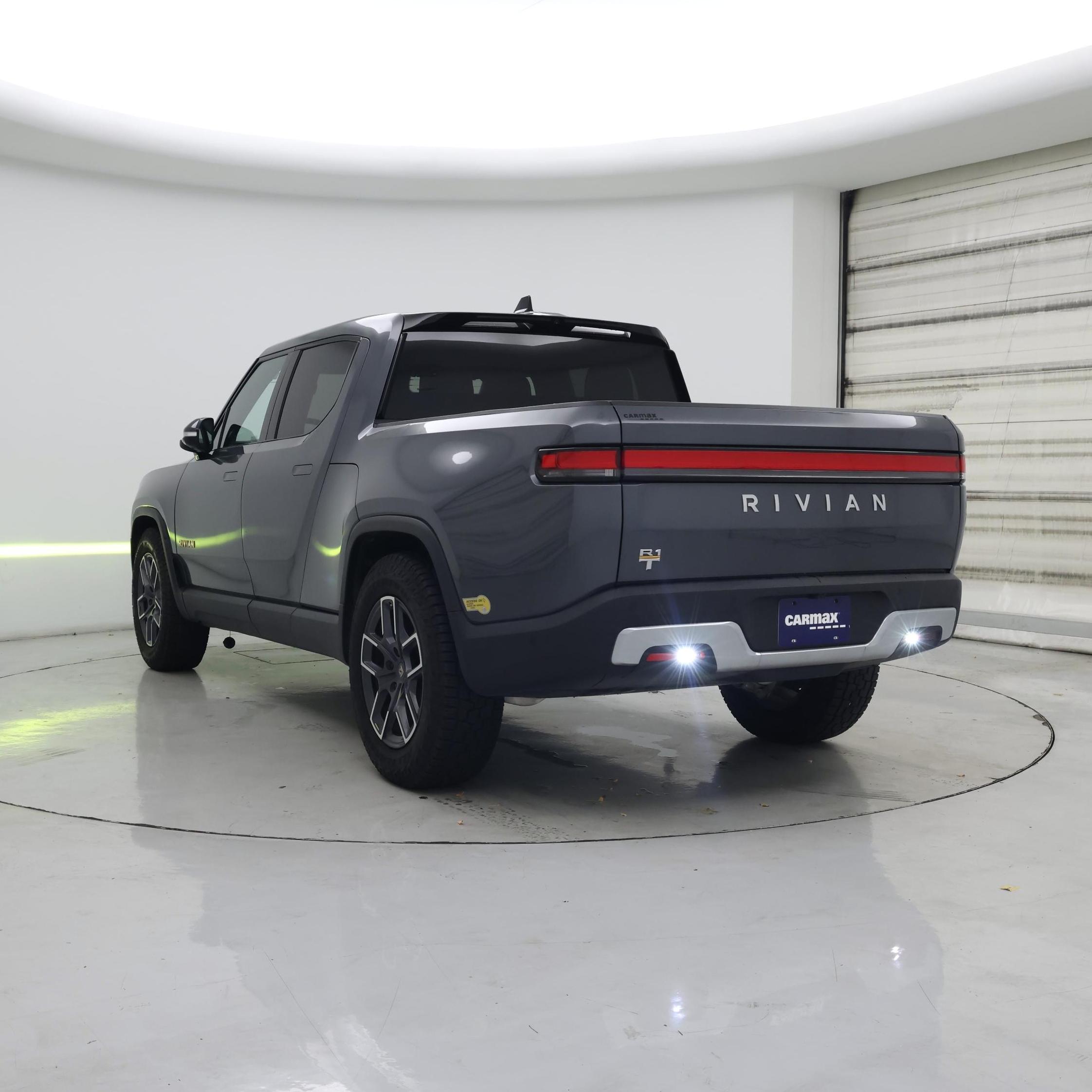 Thumbnail: 2022 Rivian R1T - 2