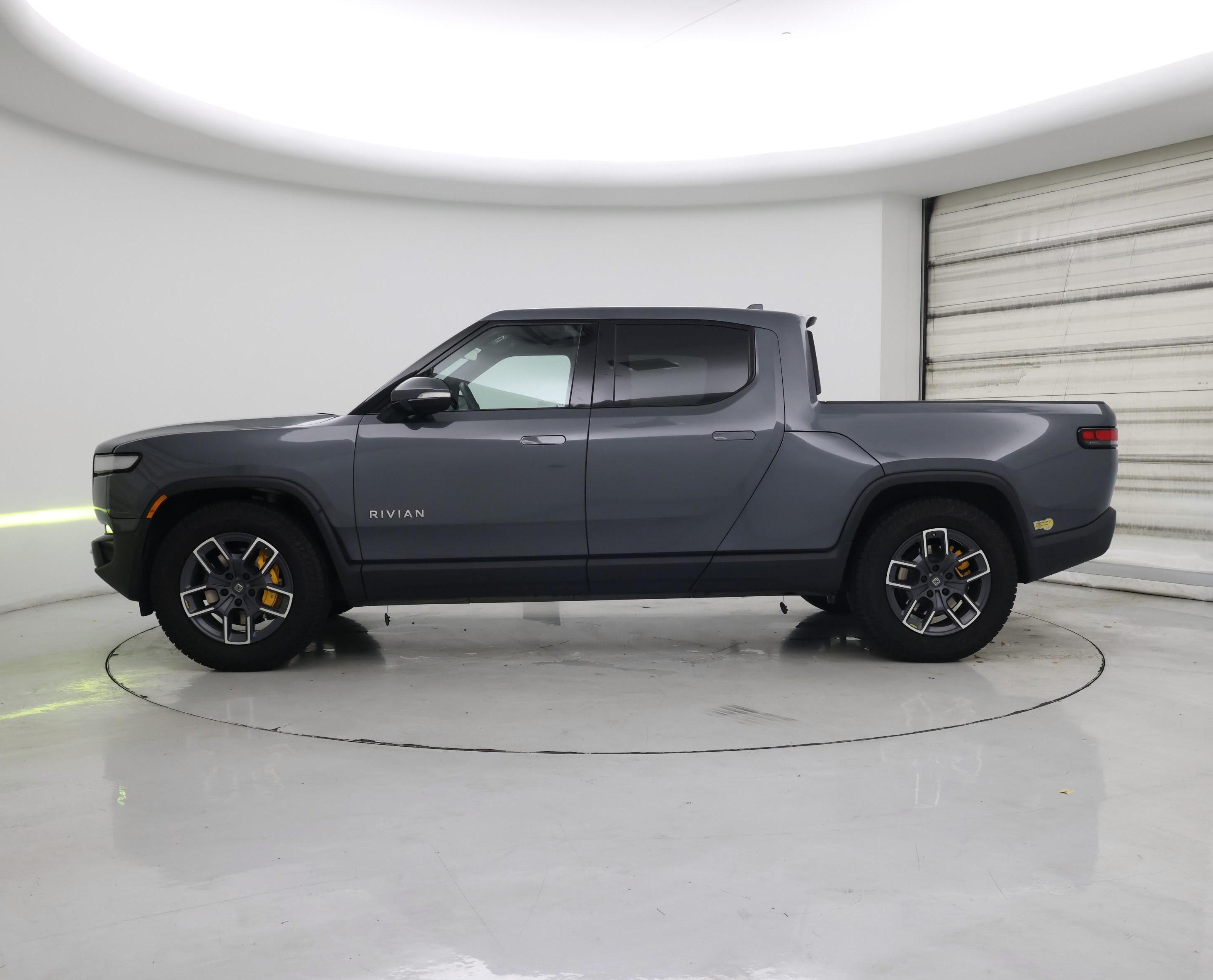 Thumbnail: 2022 Rivian R1T - 3