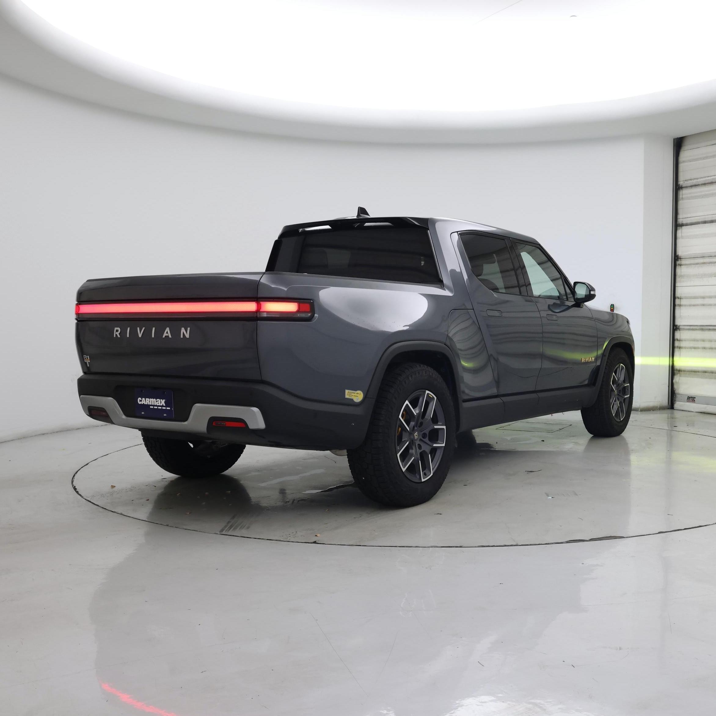Thumbnail: 2022 Rivian R1T - 8
