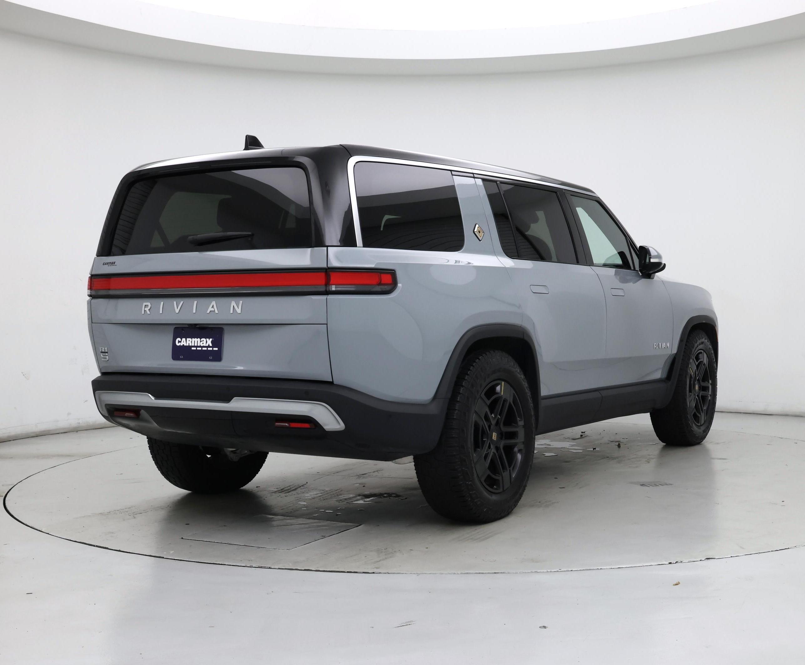 Thumbnail: 2024 Rivian R1S - 8