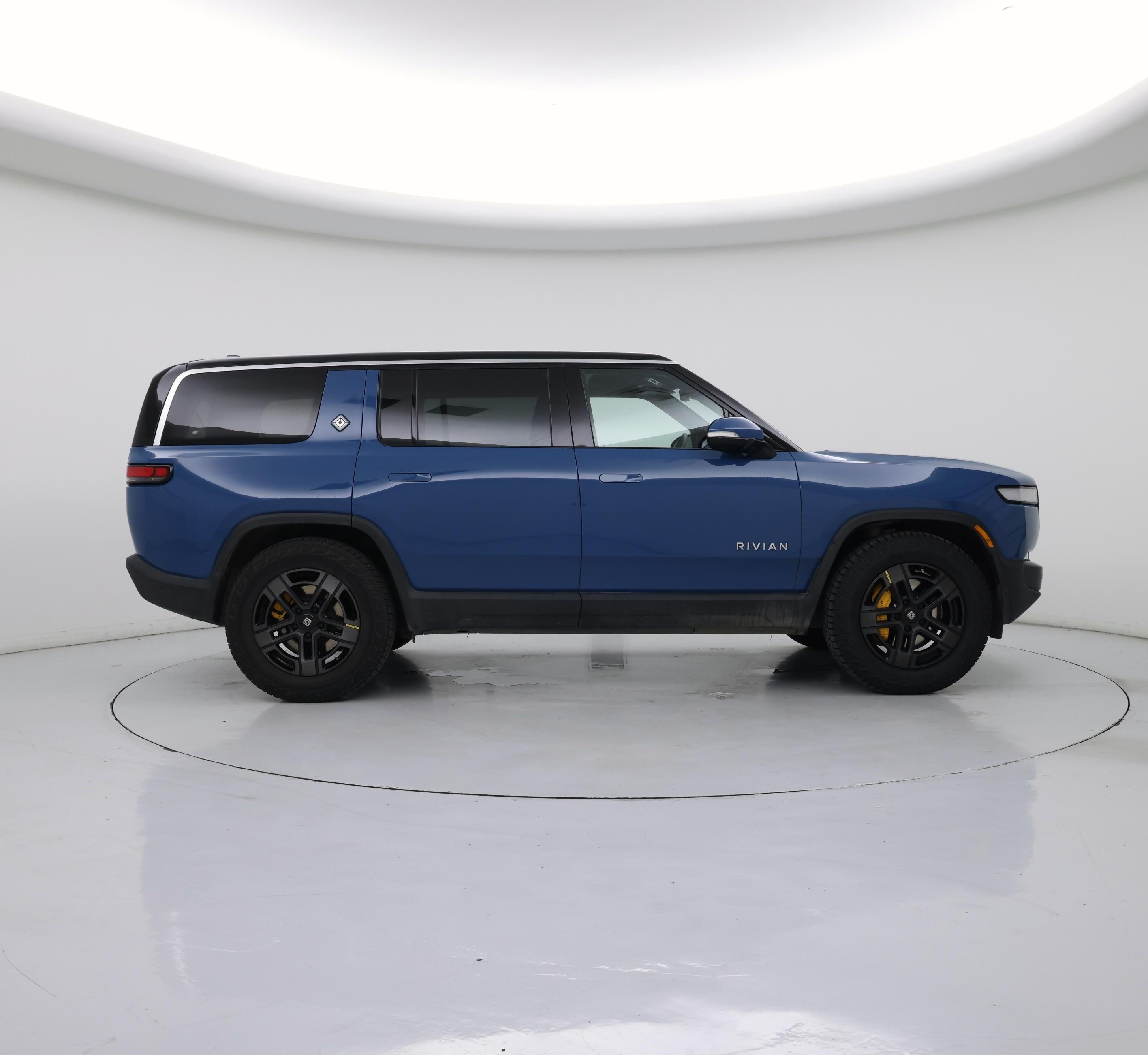 Thumbnail: 2023 Rivian R1S - 7