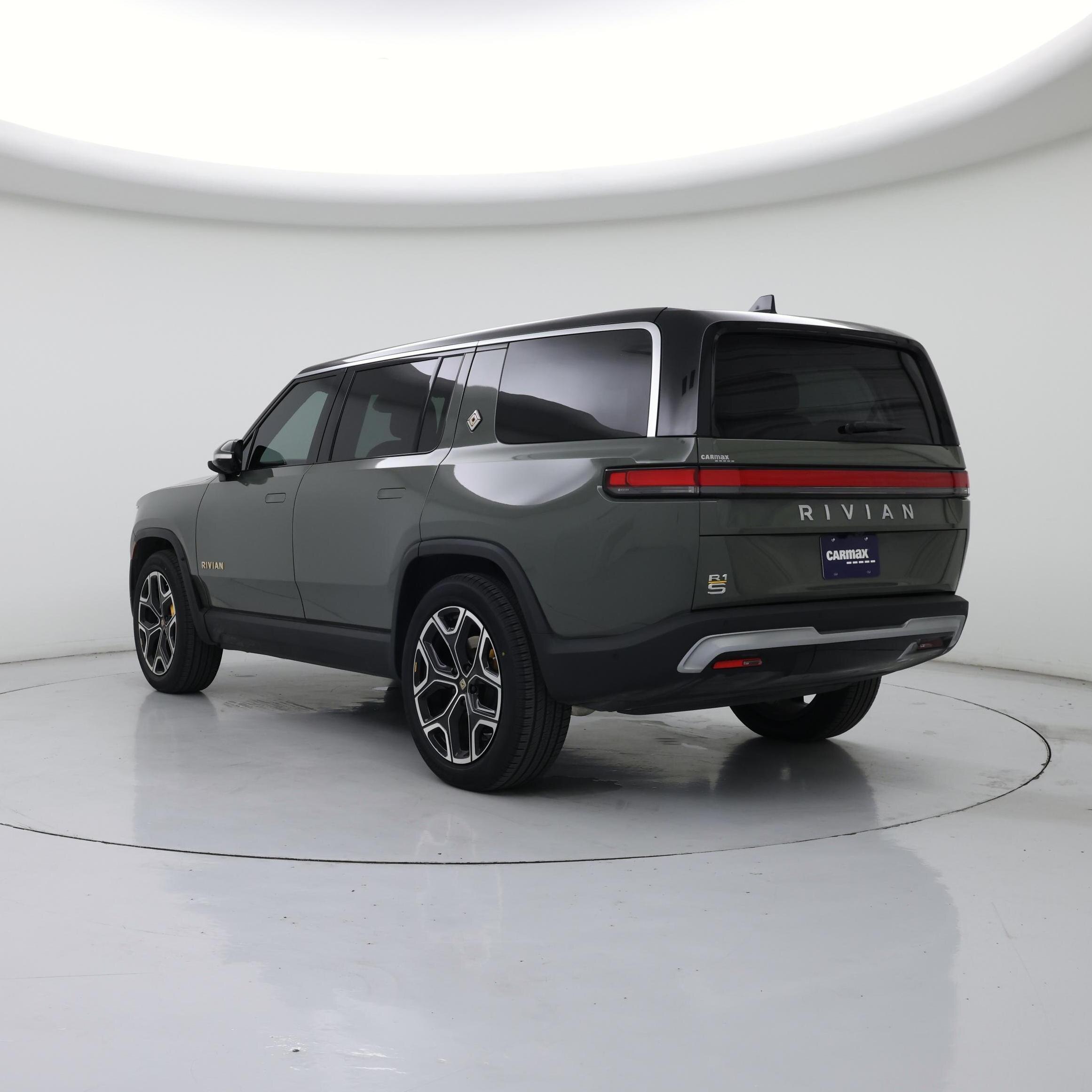 Thumbnail: 2023 Rivian R1S - 2