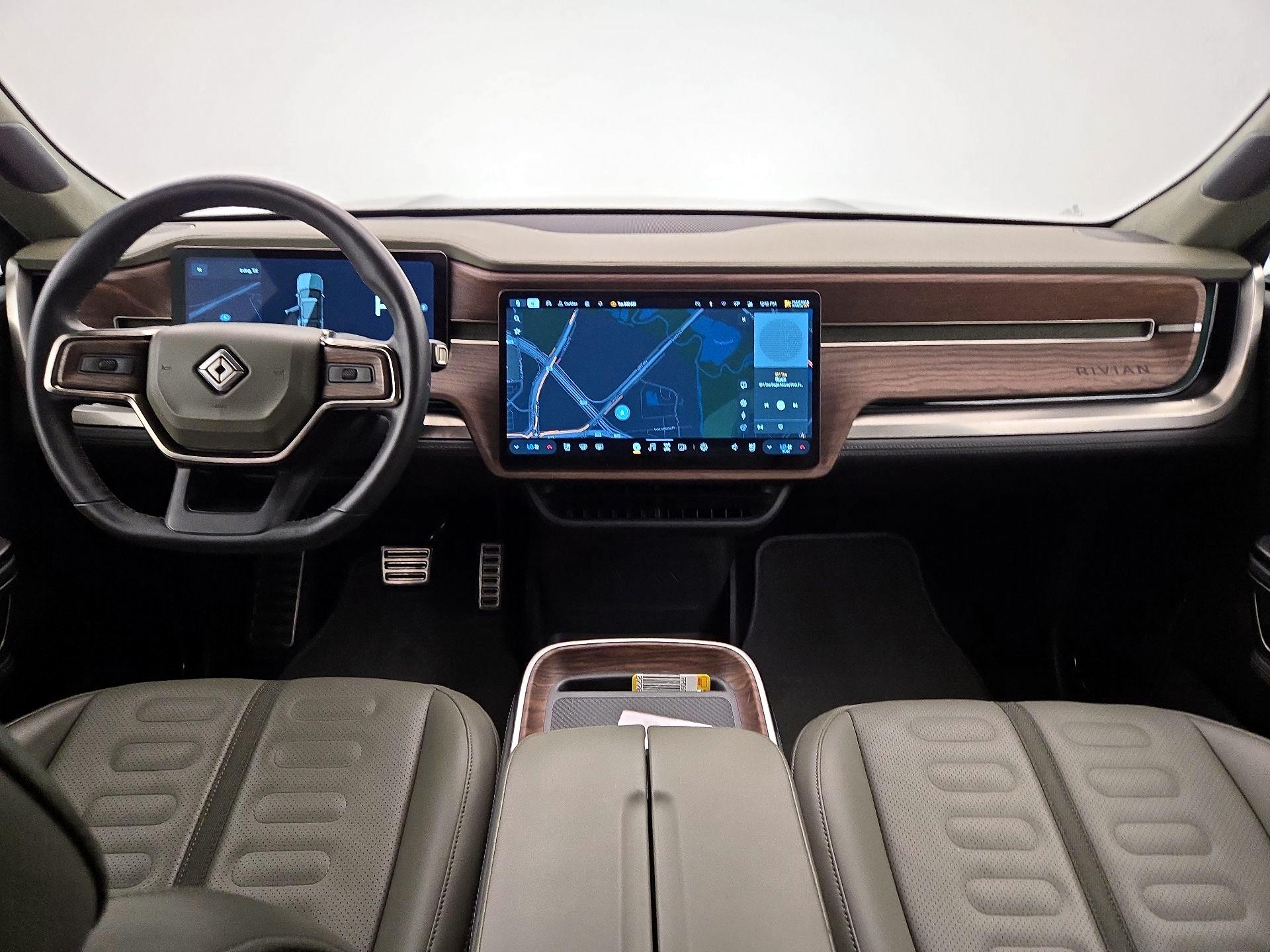 Thumbnail: 2023 Rivian R1S - 9