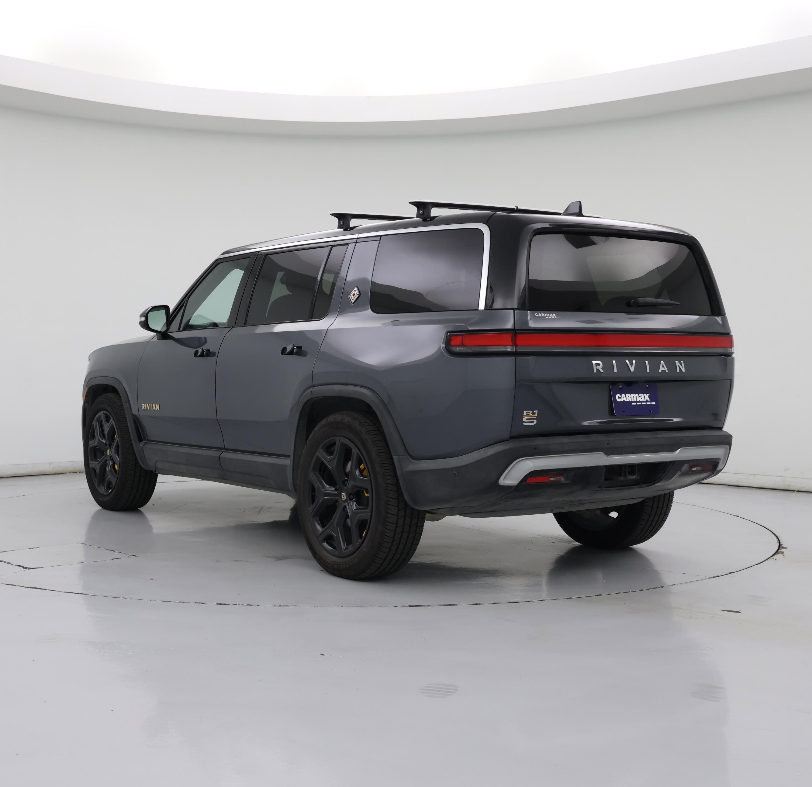 Thumbnail: 2023 Rivian R1S - 2