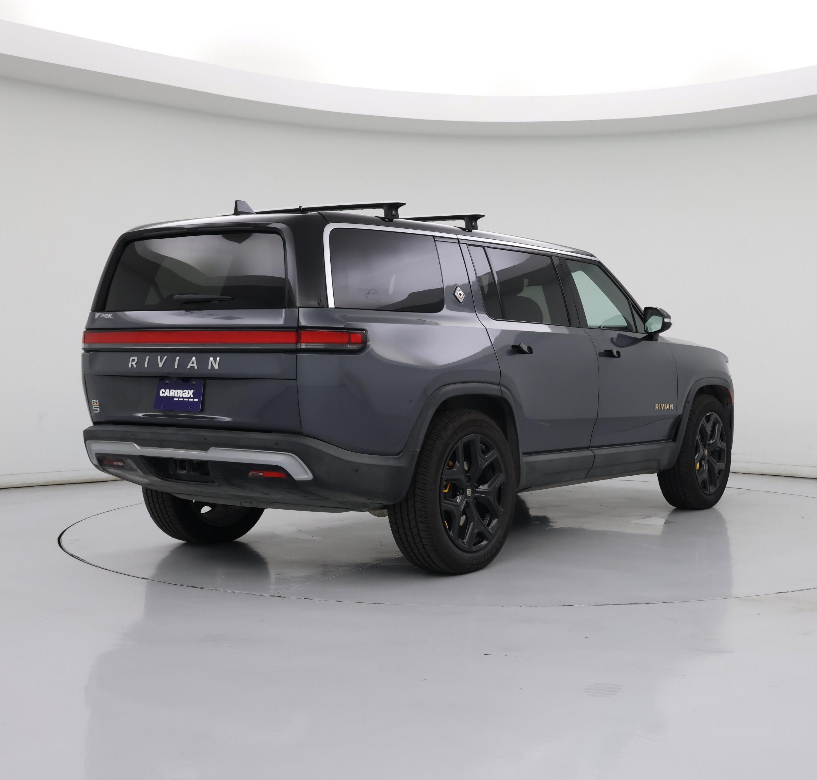 Thumbnail: 2023 Rivian R1S - 8
